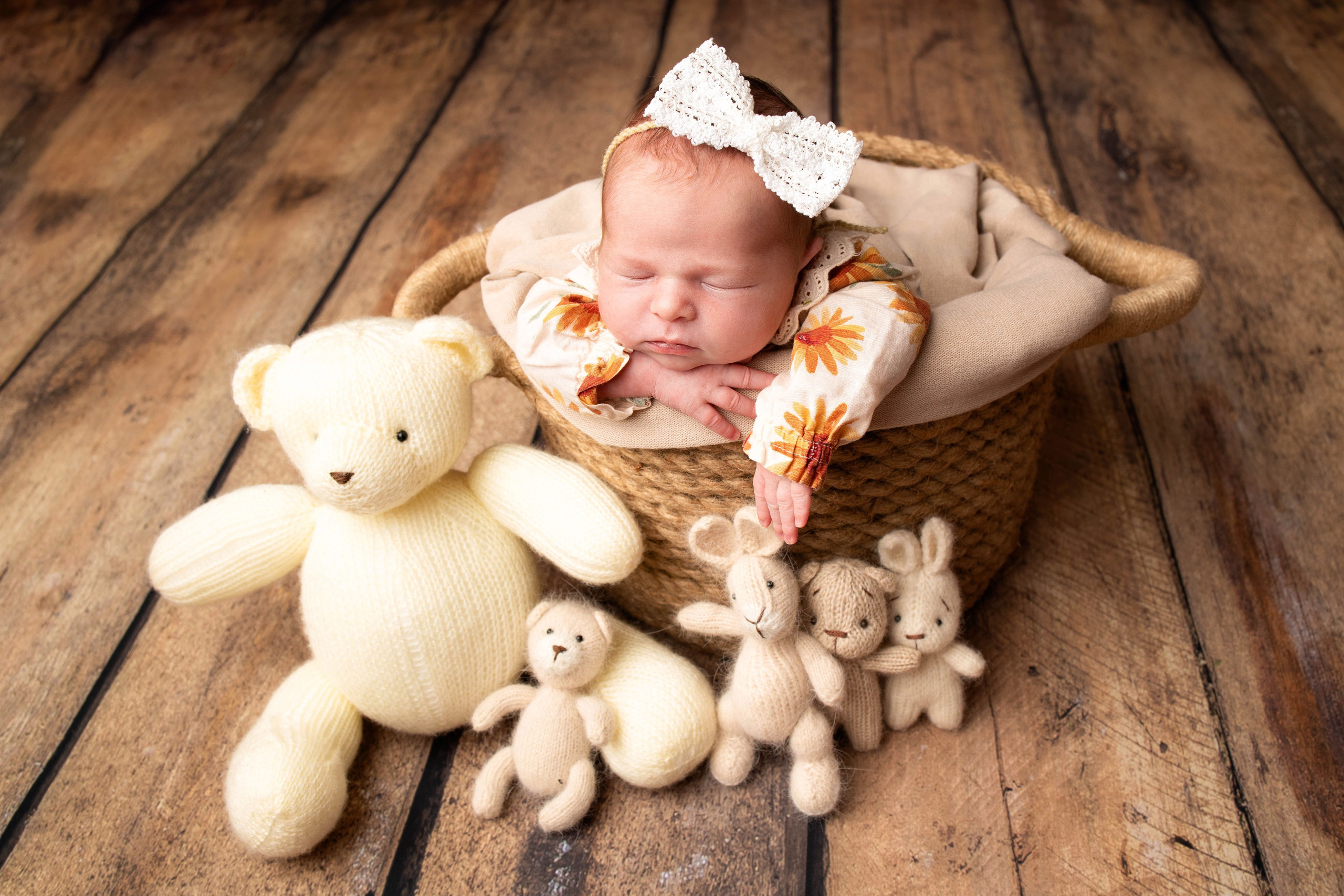 Нежная и милая фотосессия первых дней жизни Вашего ребенка в Минске. Фотограф новорождённых Минск — стоимость newborn фотосессии в Минске