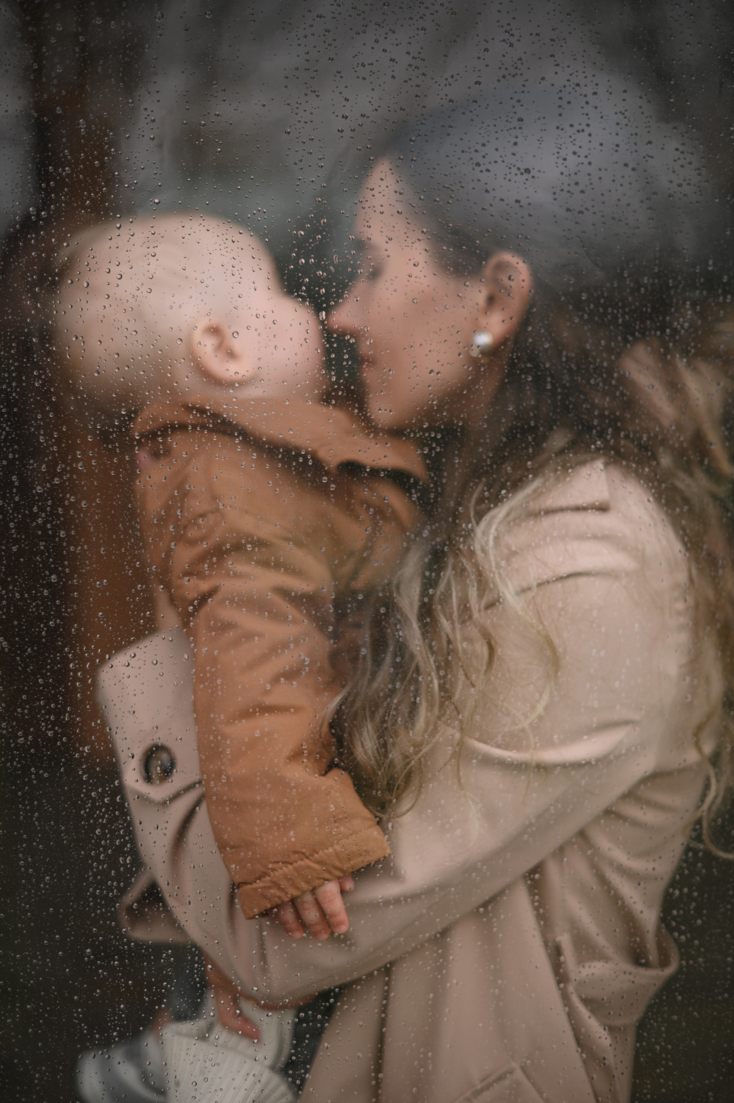 Дома во дворе и на фотозоне. Годик. Фотограф Котова Валентина