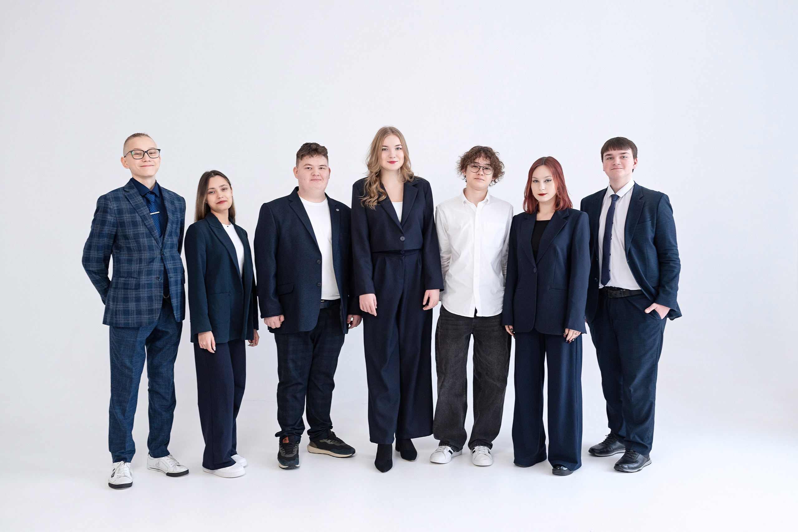 9 класс на циклораме. Детский и семейный фотограф в Сургуте и Нефтеюганске Анна Старцева