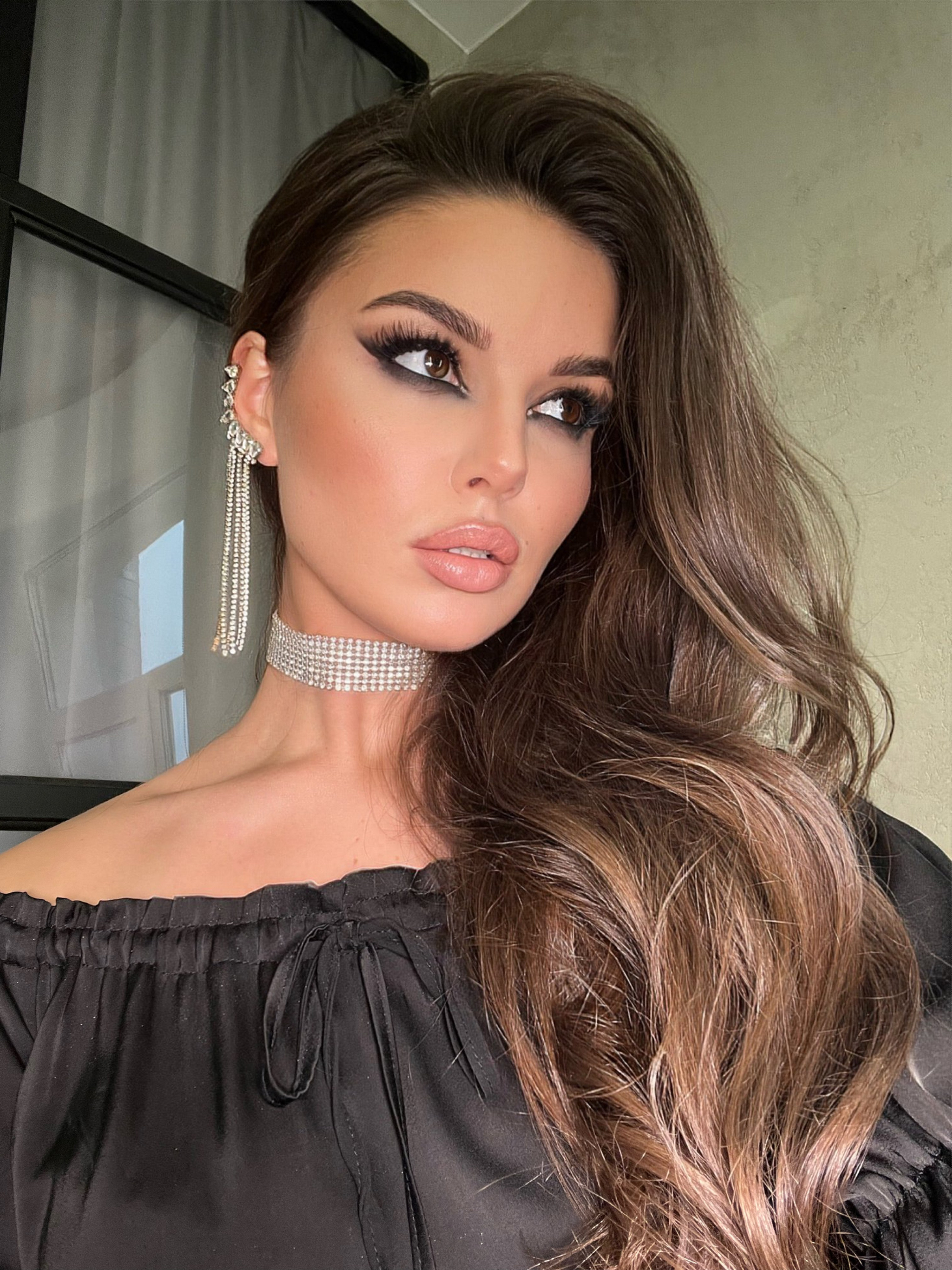 Арина, 44 р-р, 174 см. KED Production — продакшн из СПб. Создаём фото, видео и контент, который помогает брендам и селлерам продавать больше