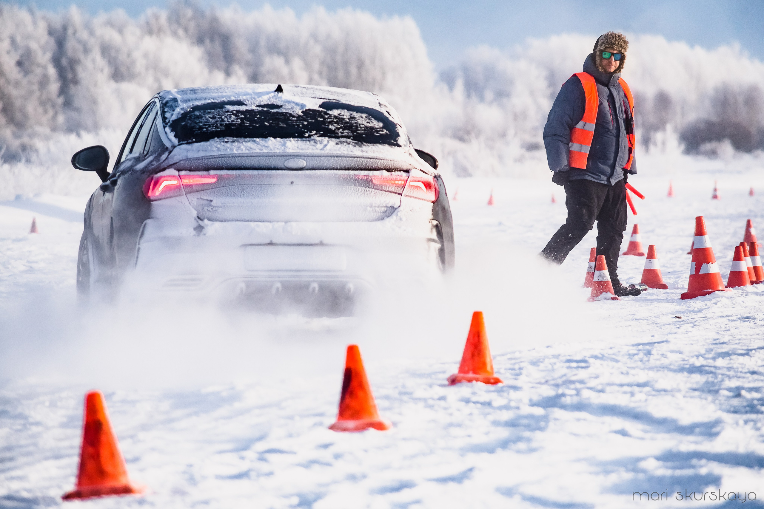 Контраварийная практика вождения автомобиля. Мотофотограф в Санкт-Петербурге Мария Скурская