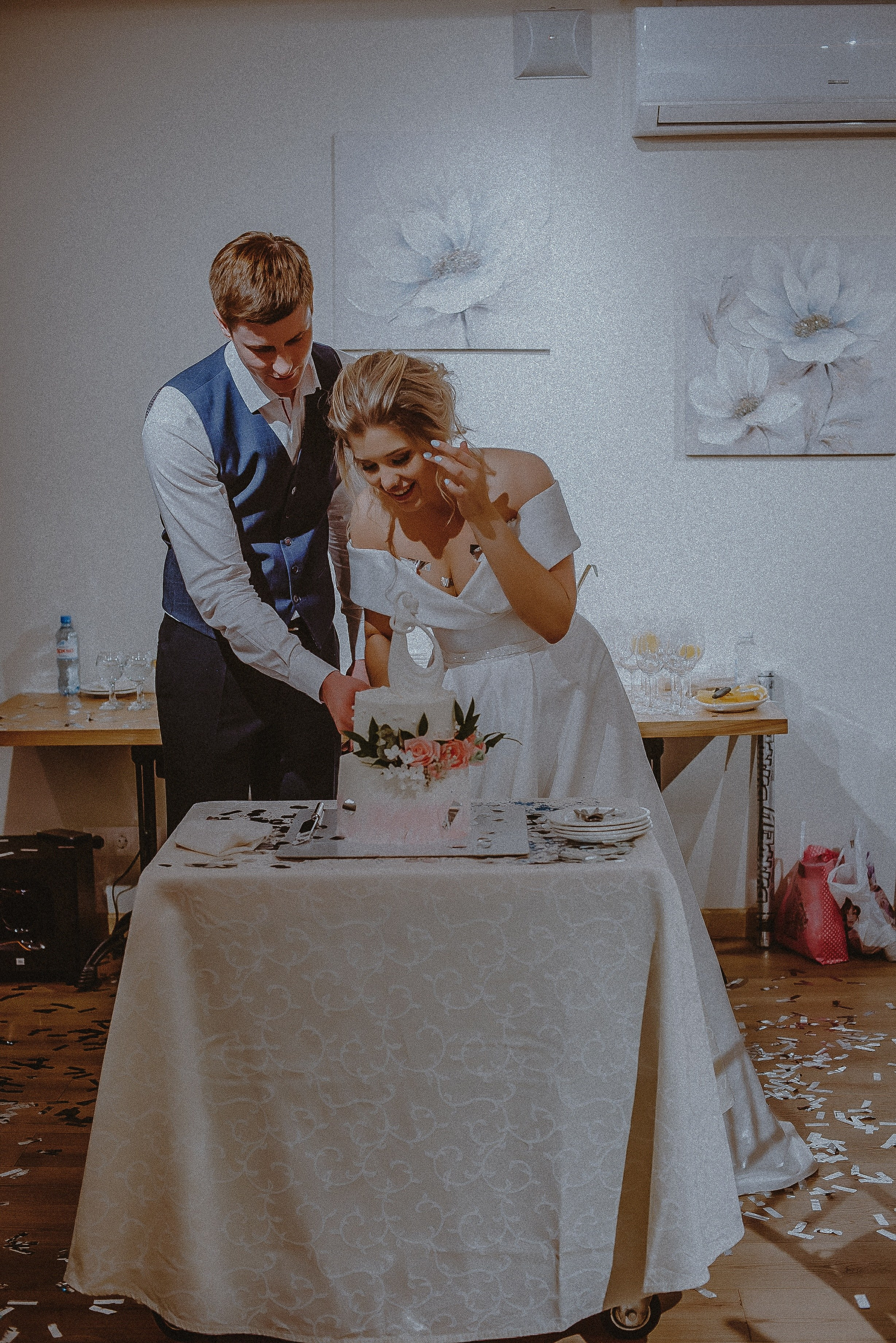 Love.txt: В плену прикосновений. Свадебный и семейный фотограф в Москве Сажина Кристина КиМ. Свадебный оператор в Москве Сажин Максим