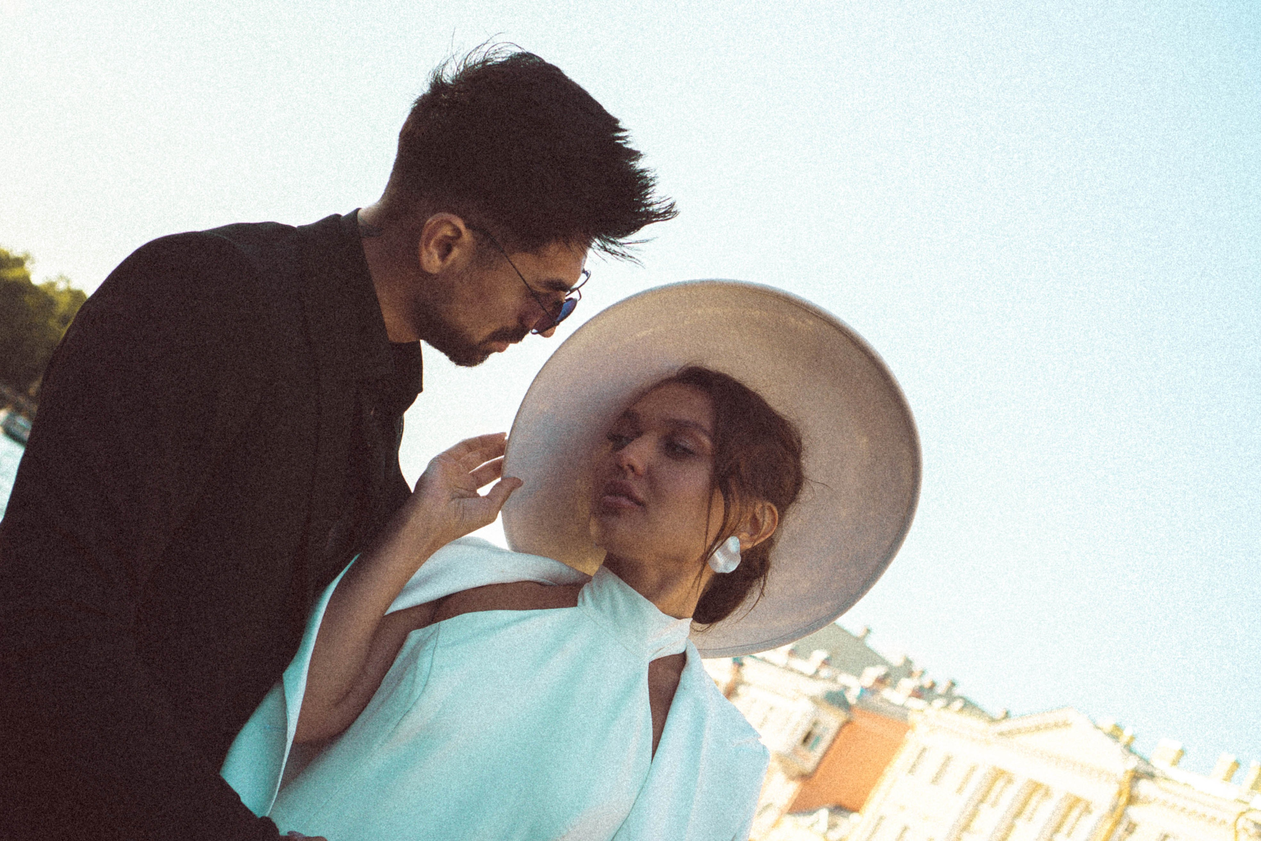 СВАДЕНБНАЯ СЬЕМКА НА КАТЕРЕ ПО КАНАЛАМ САНКТ-ПЕТЕРБУРГА И В АКВАТОРИИ НЕВЫ. Профессиональный фотограф, Санкт-Петербург — Виктория Богомолова