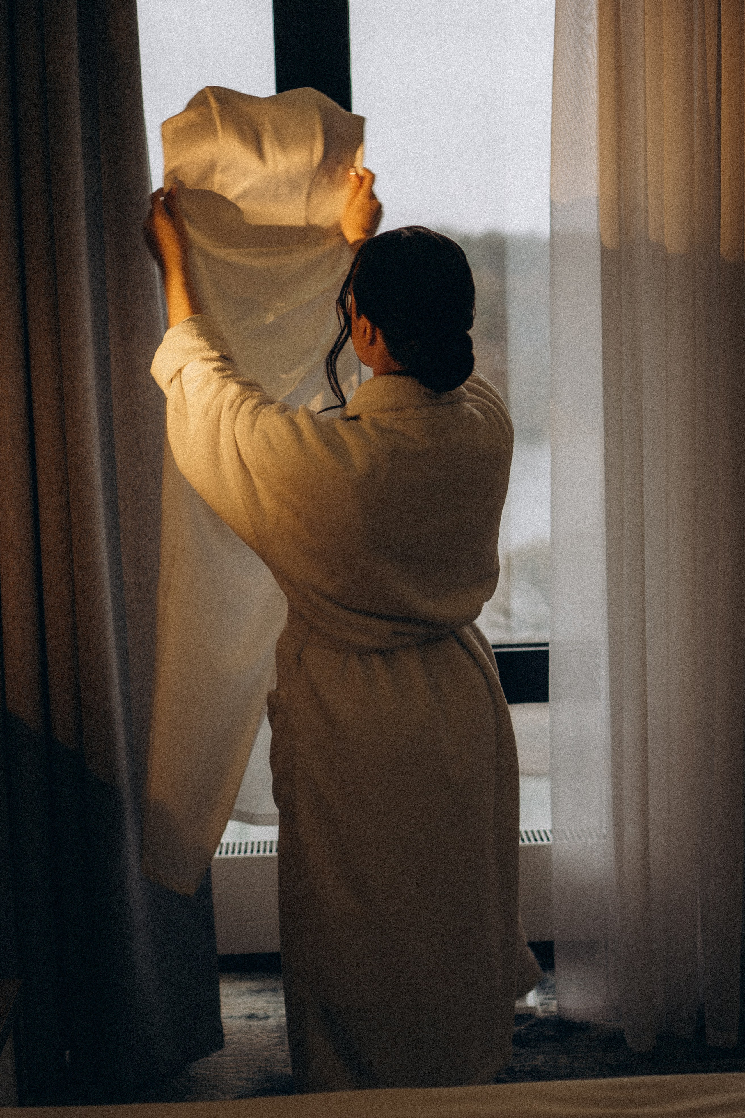 СВАДЕБНАЯ СЬЕМКА СБОРОВ ЖЕНИХА И НЕВЕСТЫ В ОТЕЛЕ И ТАКЖЕ ФОТОСЕССИИЯ В ОТЕЛЕЕ МЕГАПОЛИС БРЯНСК. Профессиональный фотограф, Санкт-Петербург — Виктория Богомолова