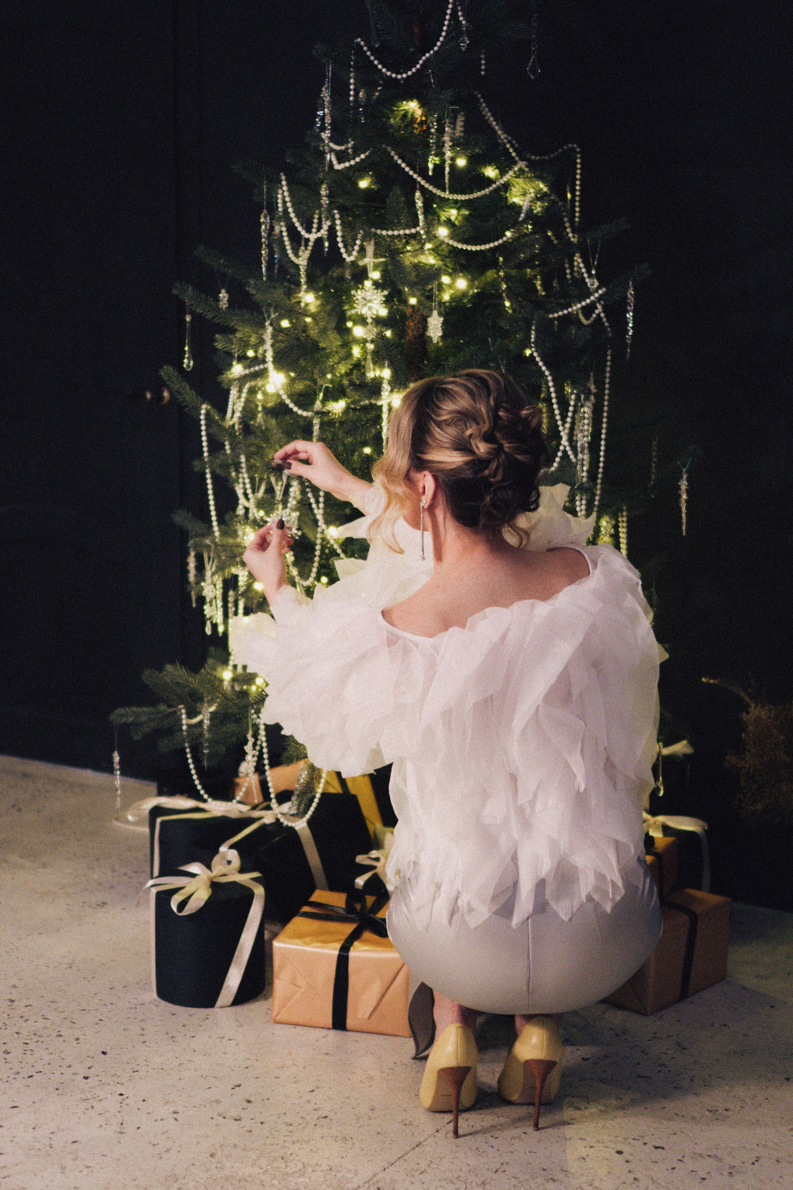 НОВОГОДНЯЯ ФОТОСЕСИИЯ В СТУДИИ ДЛЯ ДЕВУШКИ И ПРОГУЛКА ПО ЧЕРНЫШЕВСКОЙ. Профессиональный фотограф, Санкт-Петербург — Виктория Богомолова