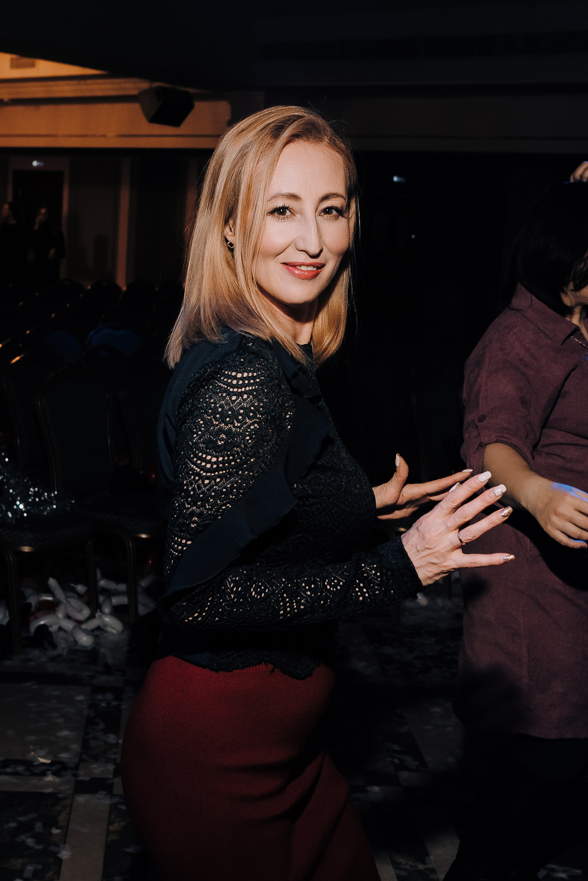 СПЕКТАКЛЬ «ВОЛШЕБНЫЕ ОЧКИ» ОПТИК-ЦЕНТР. Репортажный фотограф Зуев Роман г. Челябинск