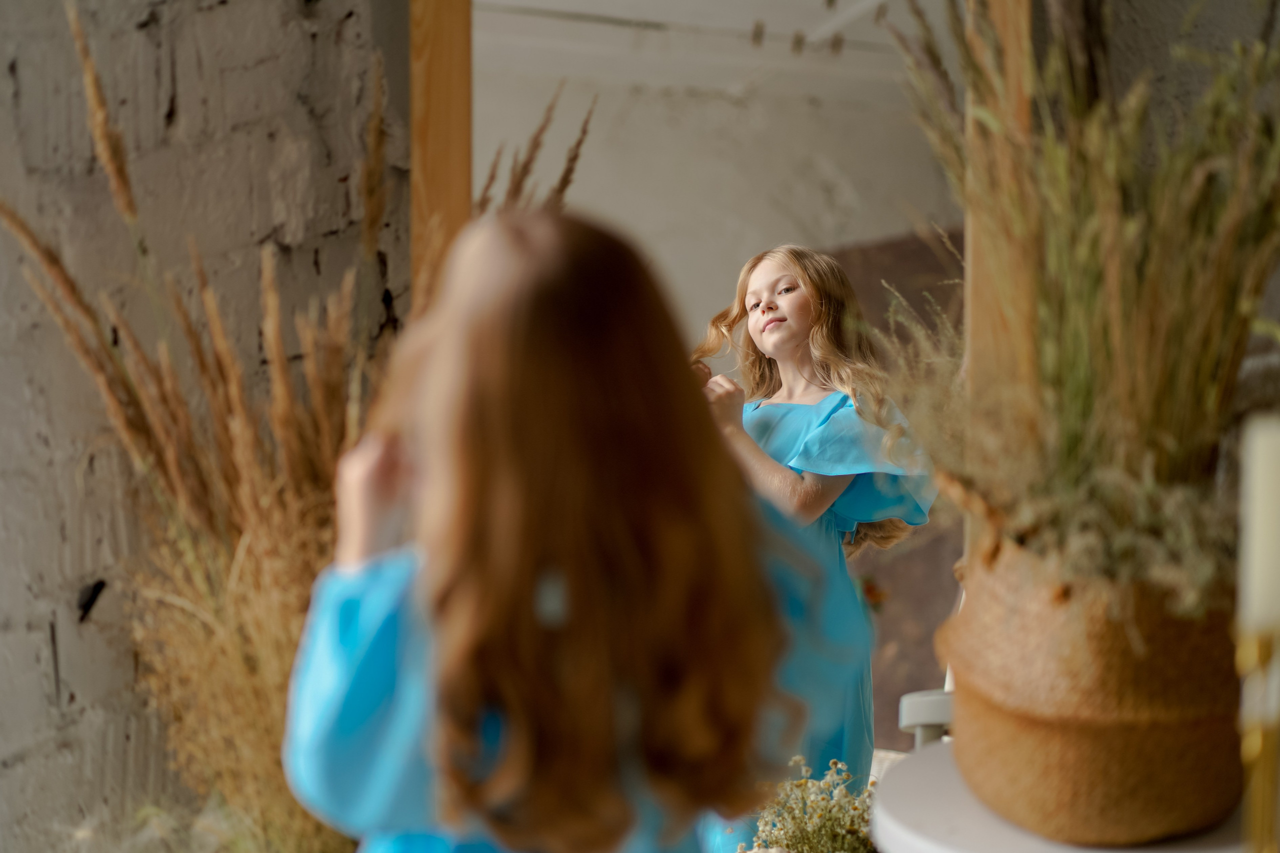 Кира с подсолнухами. Фотограф Татьяна Митрофанова