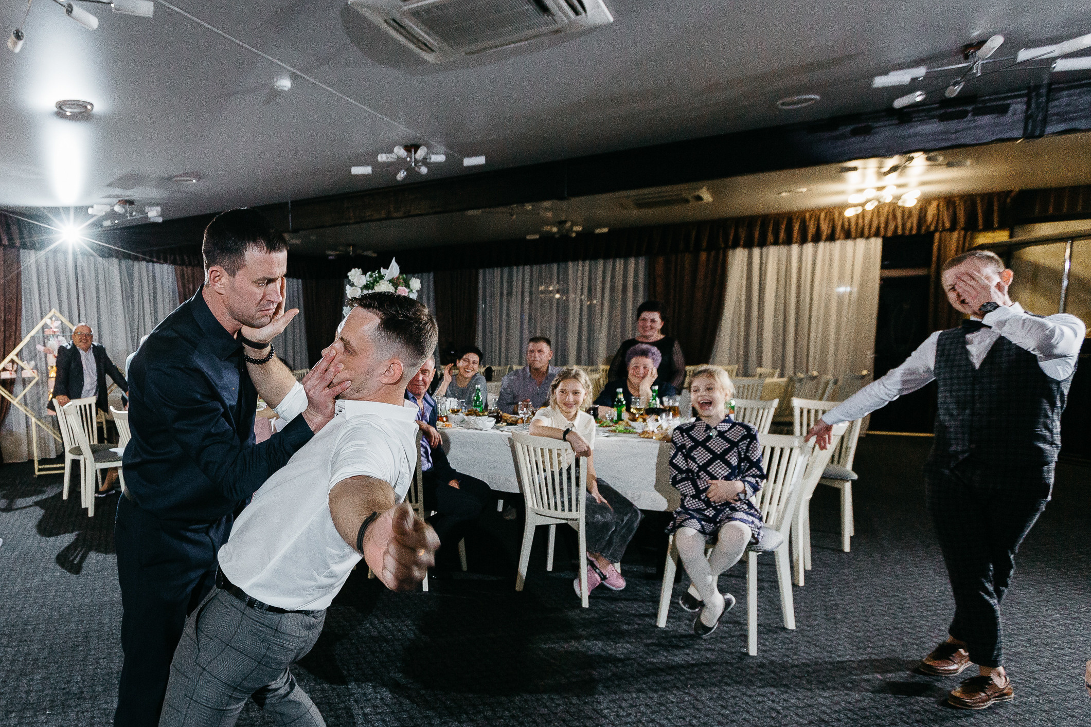 Вера и Эдуард 24.04.2021. Свадебный и семейный фотограф в Краснодаре