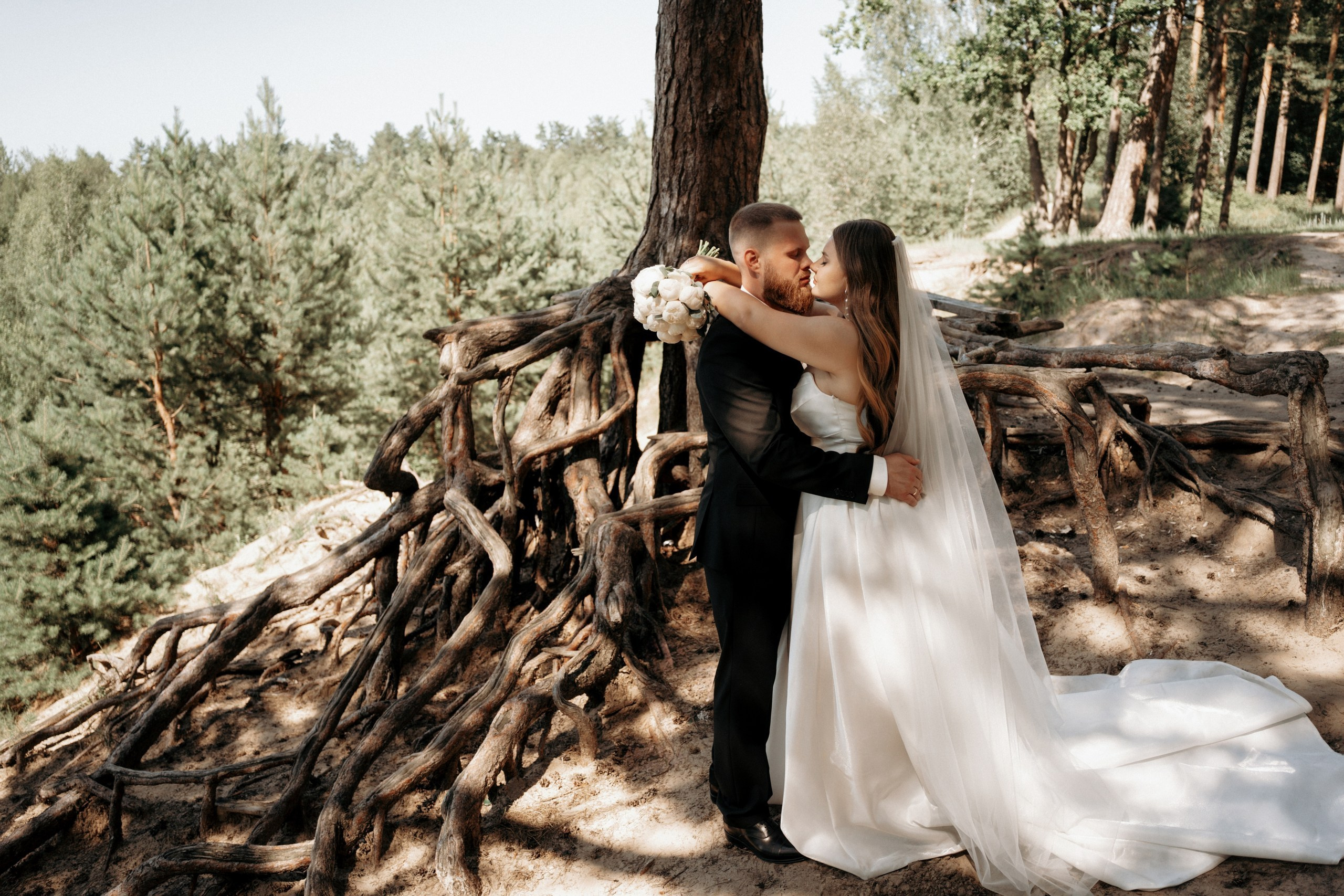 Свадьба Анастасии и Евгения, Картинная галерея, прогулка в лесу. Ресторан «Хлеб и Винотека». Свадебный фотограф в Тамбове Павел Четвертков