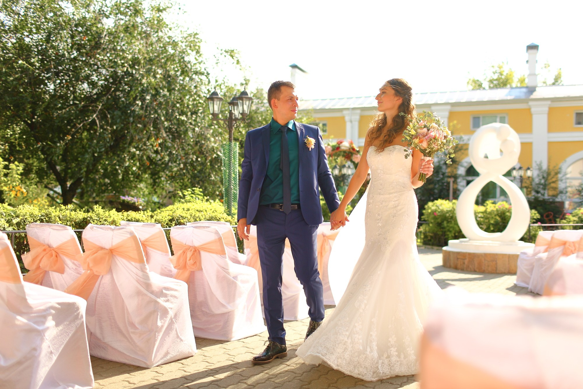 Выездная регистрация в красивом месте в Ярославле. Свадебный и репортажный фотограф в Ярославле и Санкт-Петербурге Роман Микрюков