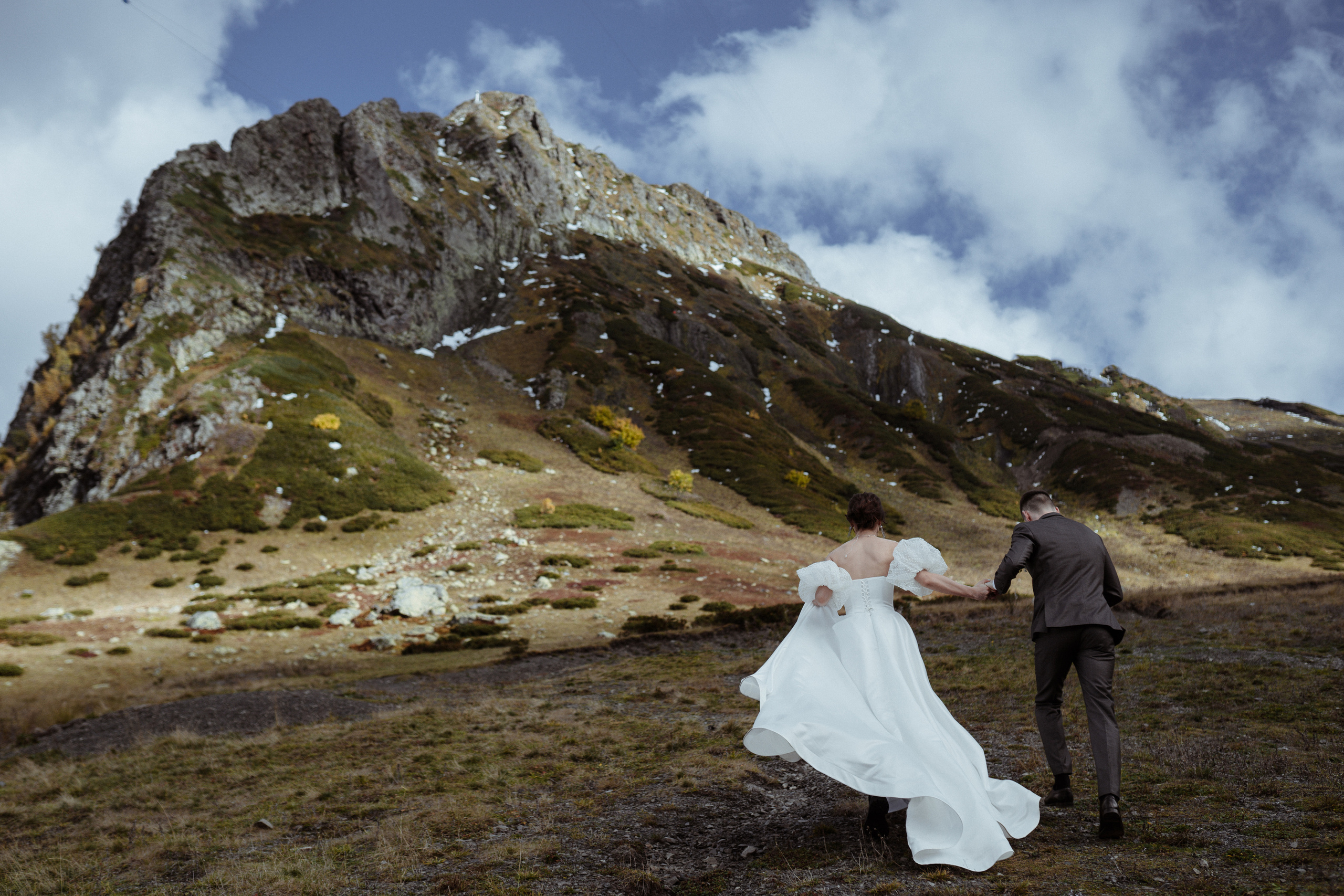 Anya and Grigori. Elopement Wedding Photographer