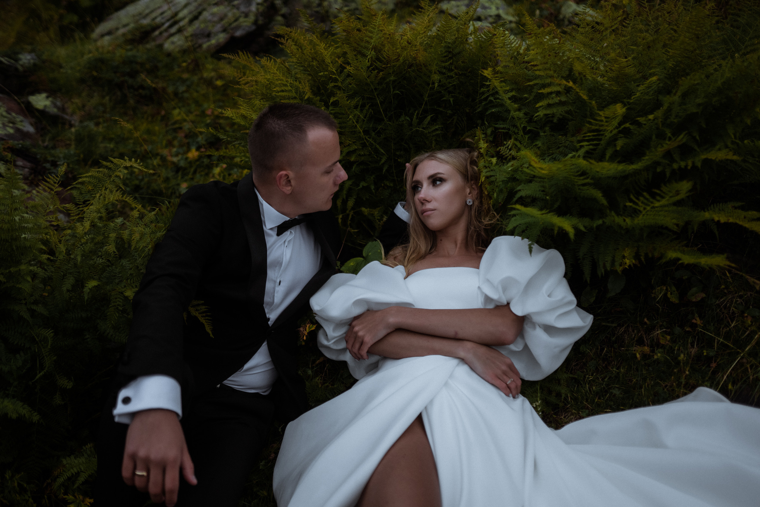 Alena and Alex. Elopement Wedding Photographer