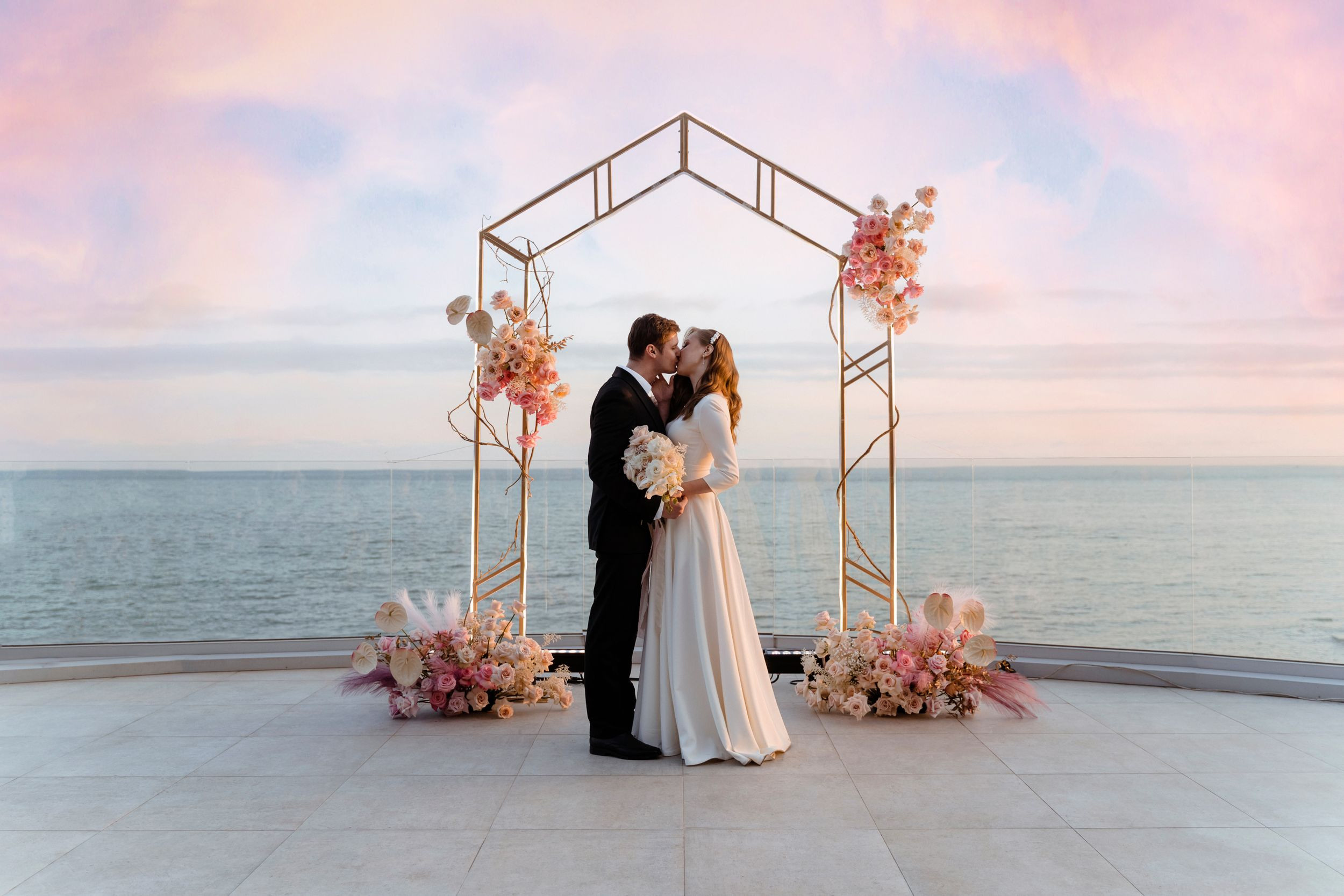 Море для двоих. Elopement Wedding Photographer