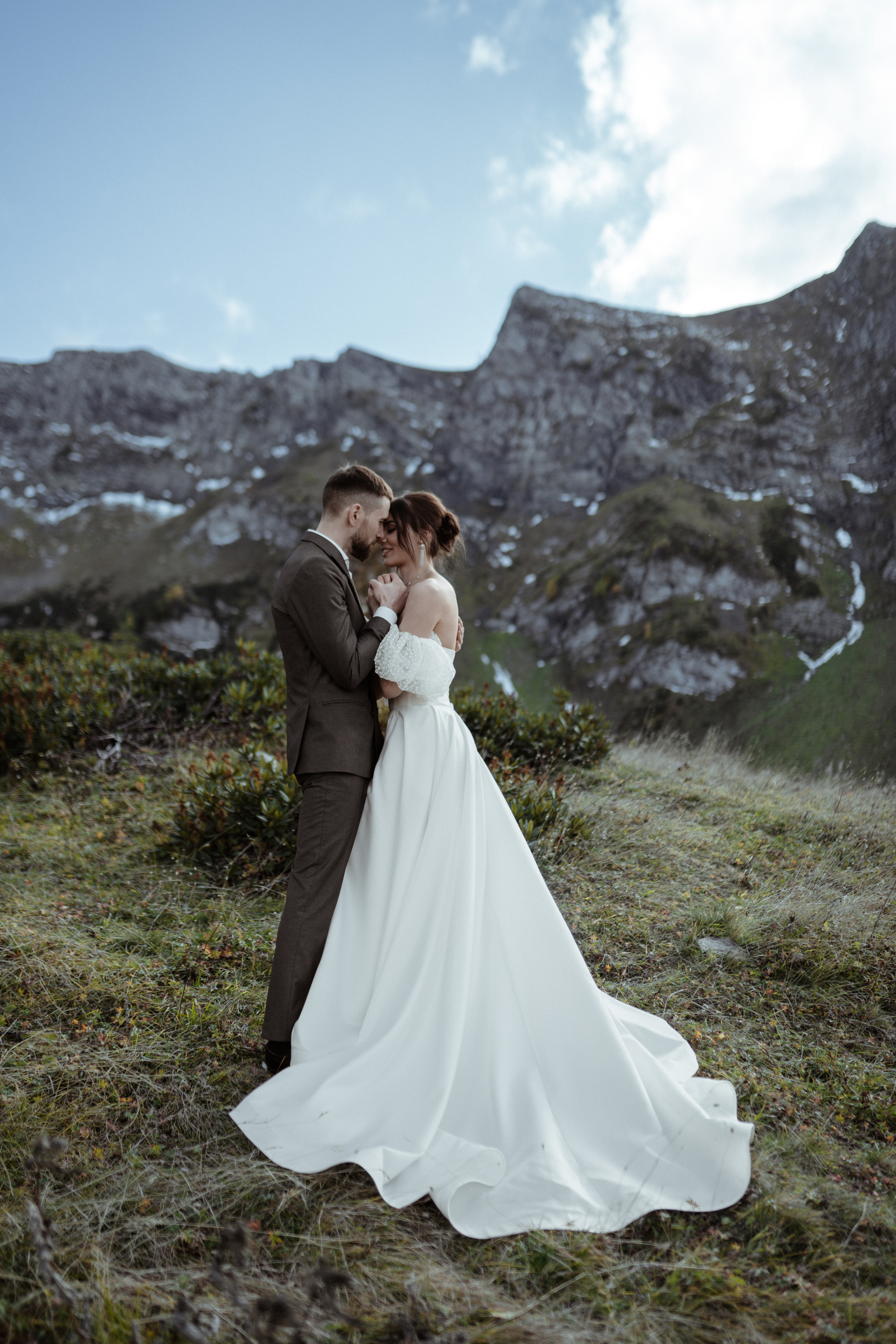 Anya and Grigori. Elopement Wedding Photographer
