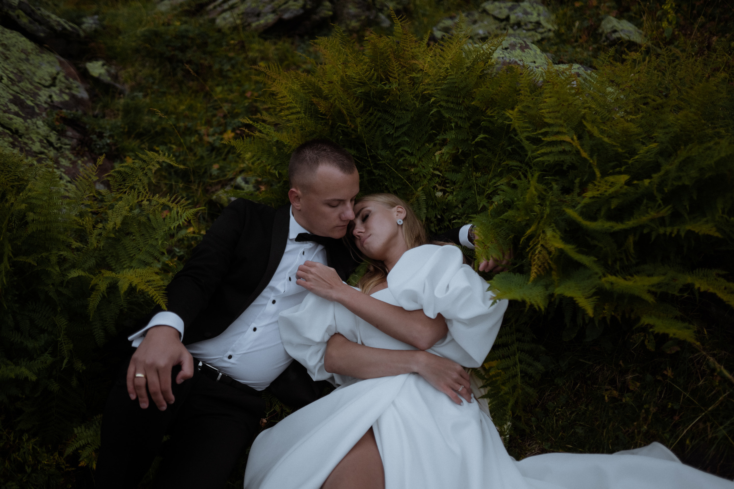 Alena and Alex. Elopement Wedding Photographer