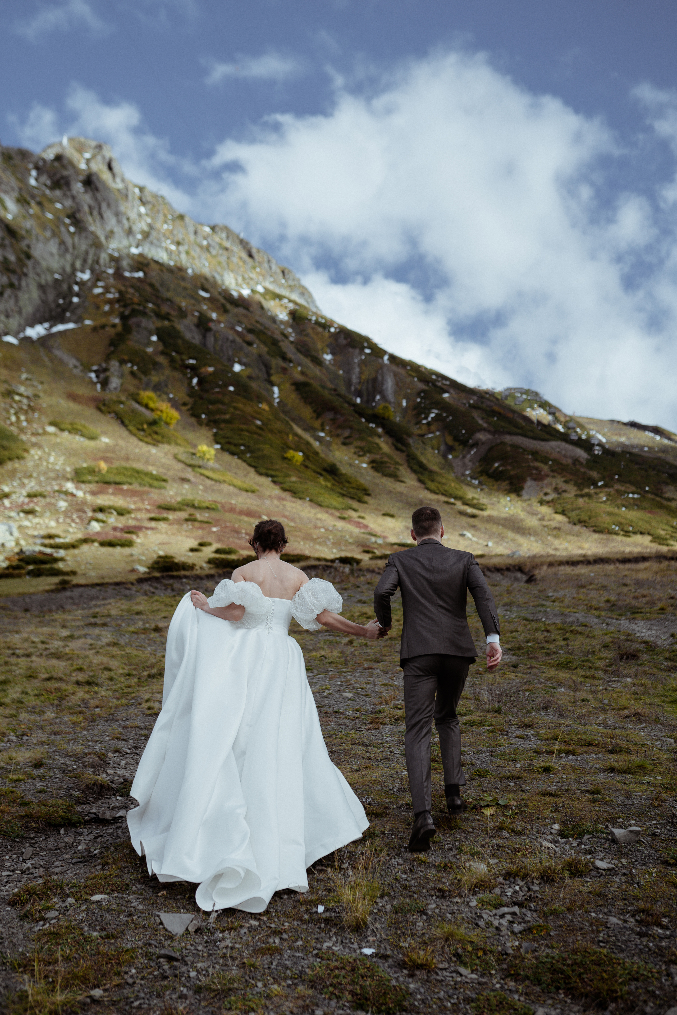 Anya and Grigori. Elopement Wedding Photographer