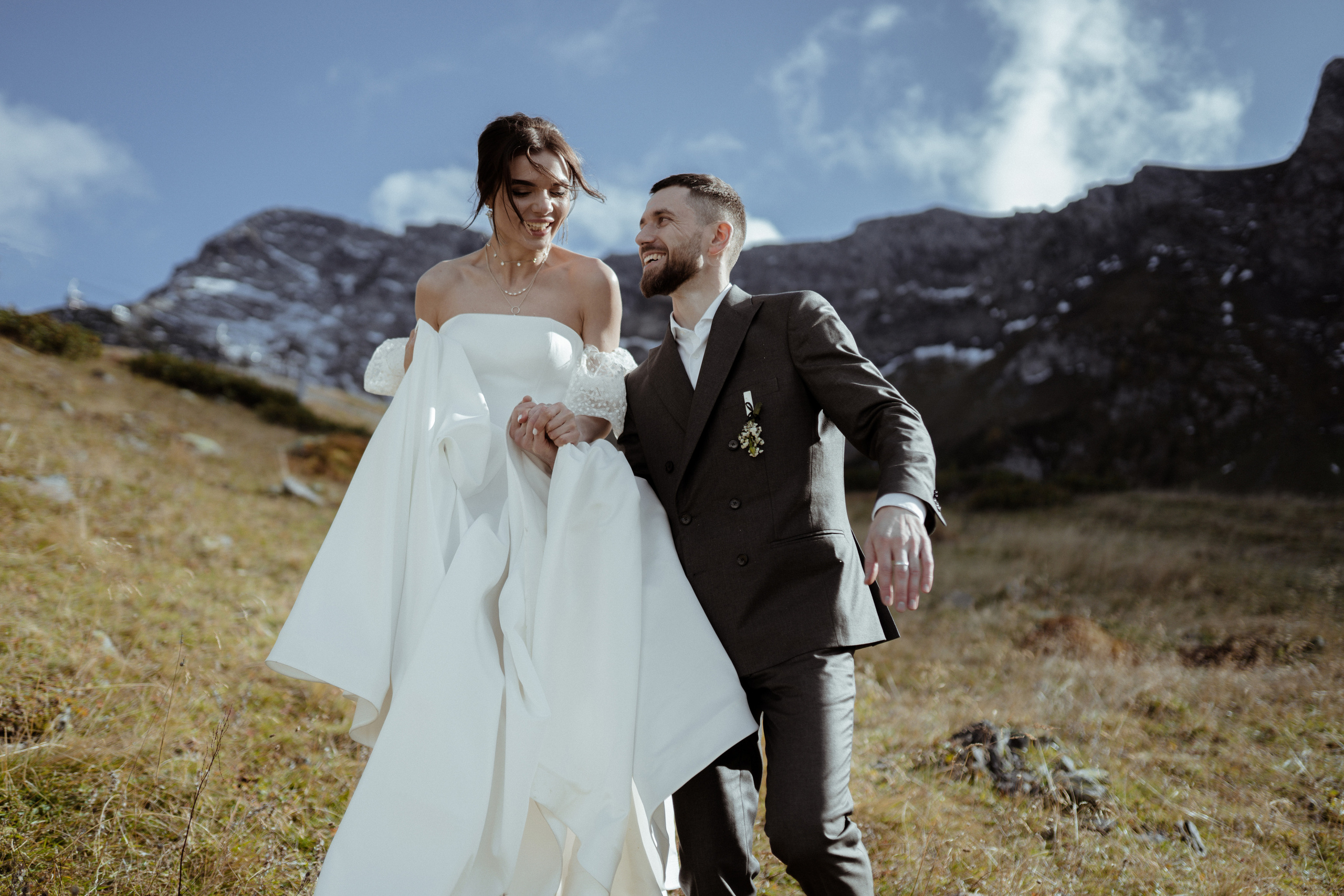 Anya and Grigori. Elopement Wedding Photographer