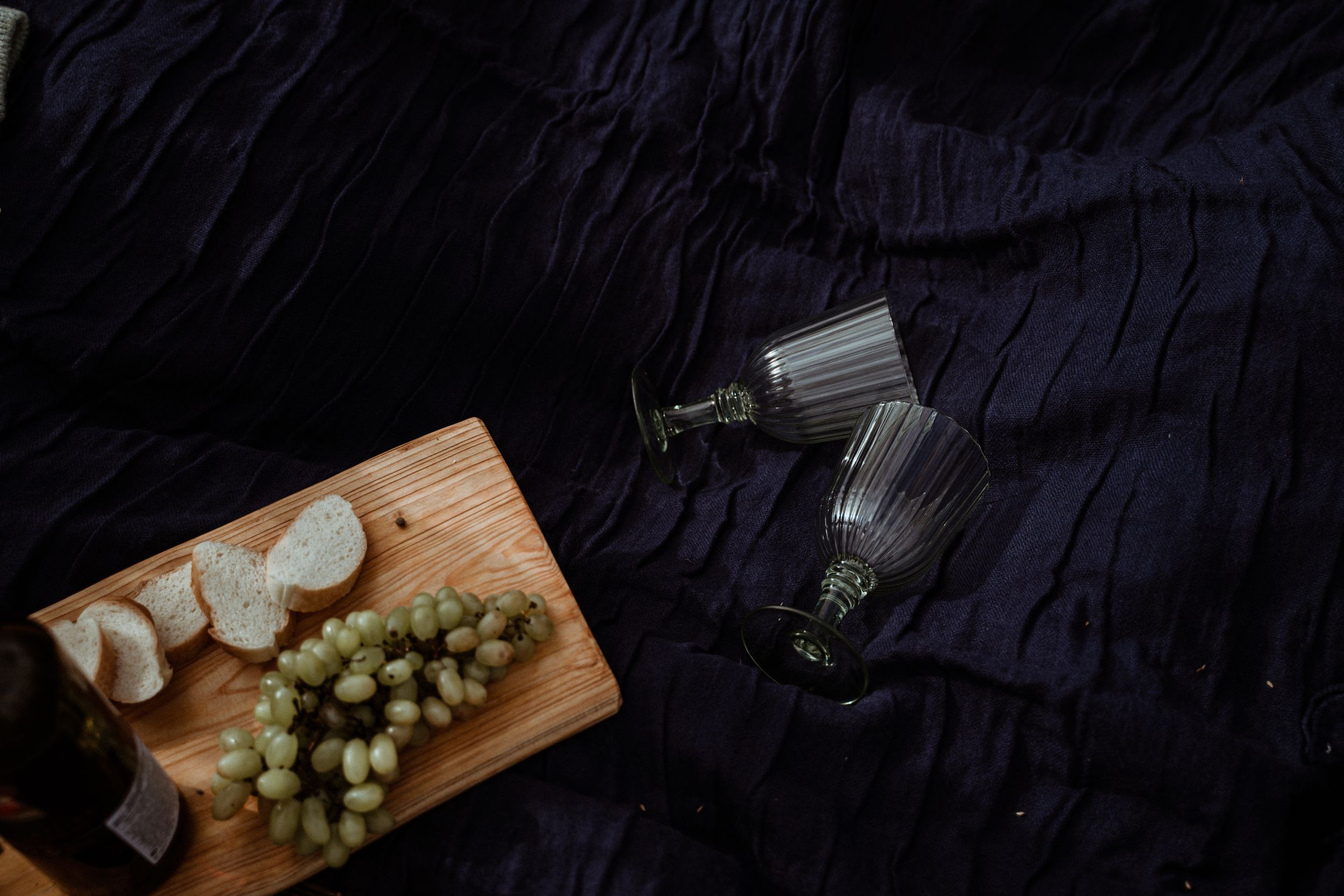 Kate and Nikita. Elopement Wedding Photographer