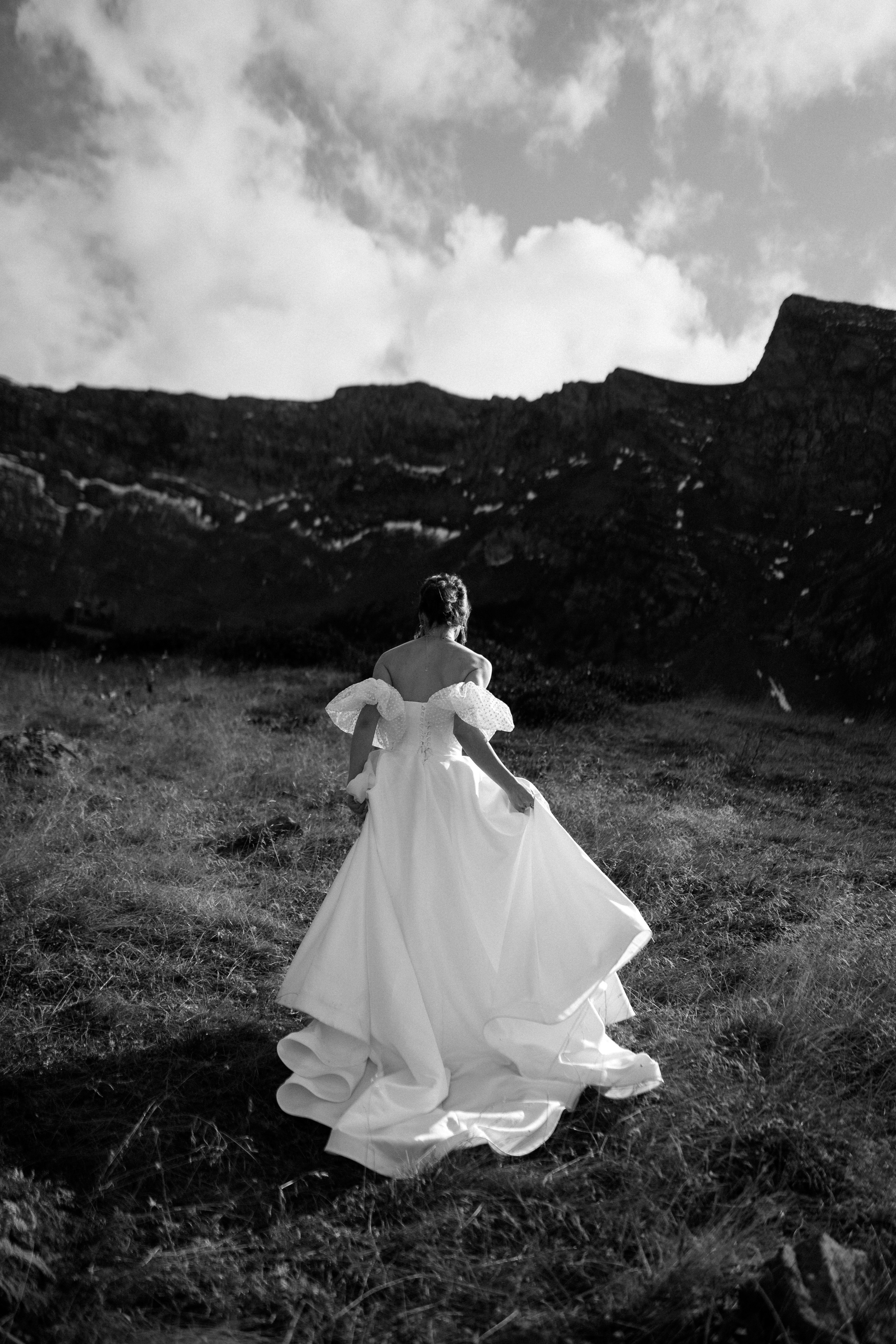 Anya and Grigori. Elopement Wedding Photographer