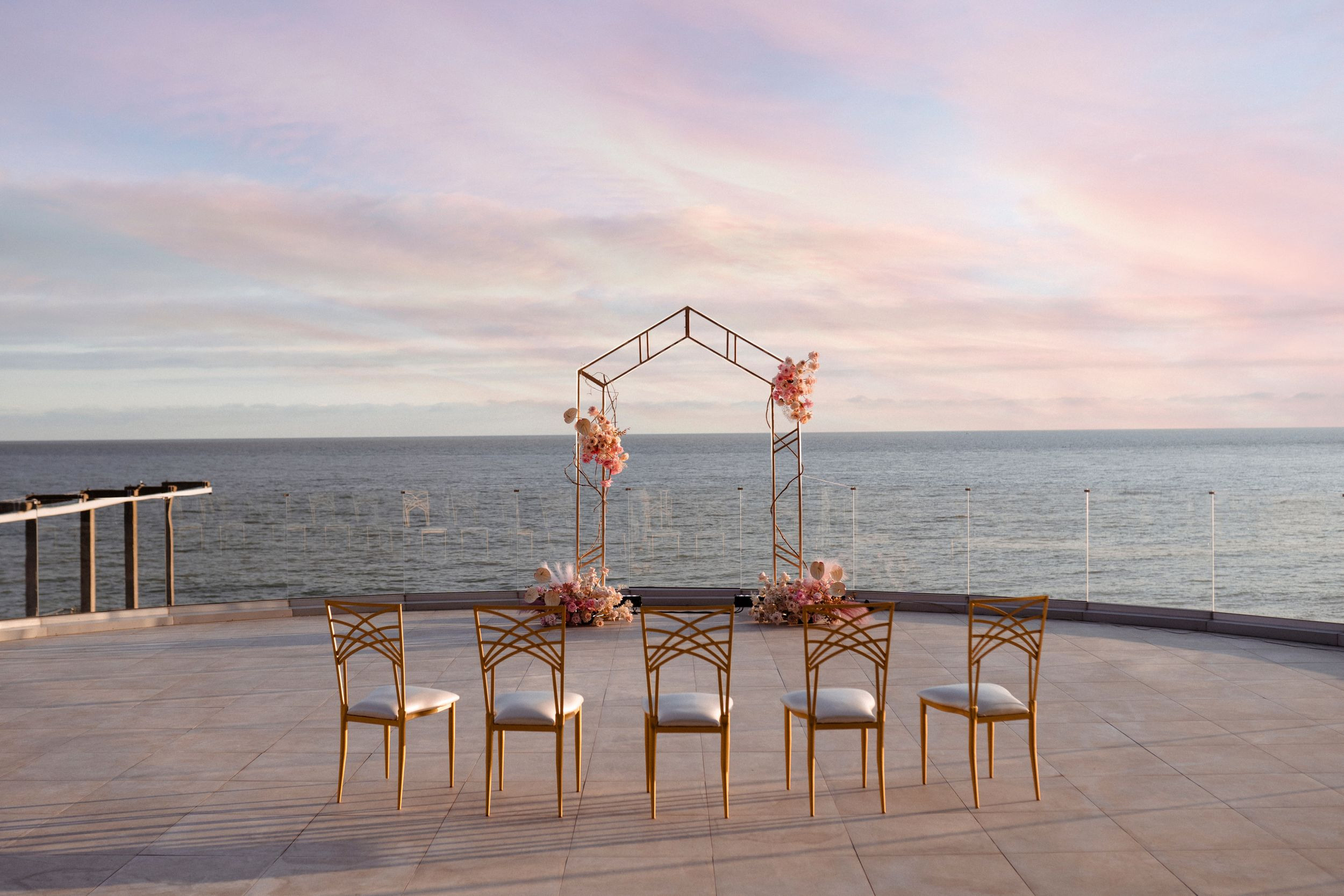 Море для двоих. Elopement Wedding Photographer