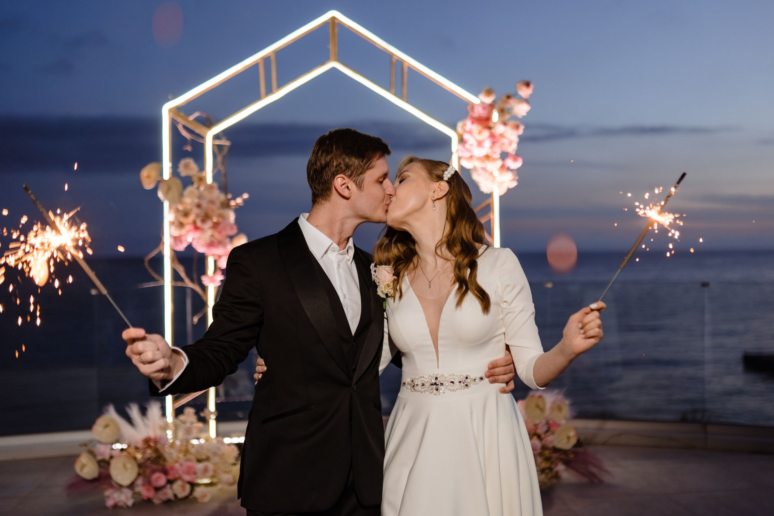 Море для двоих. Elopement Wedding Photographer