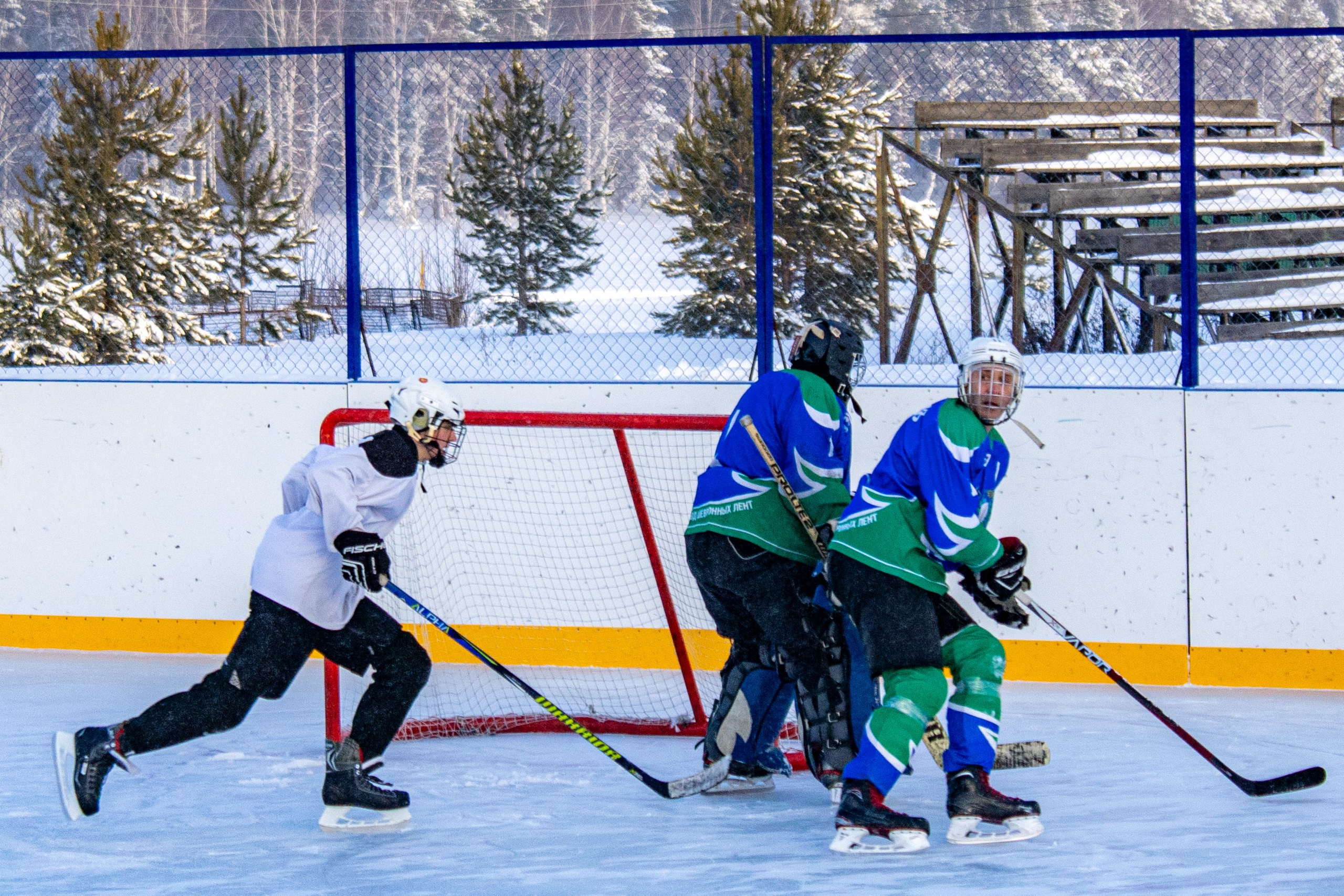Хоккей г.п Атиг-г.п Дружинино