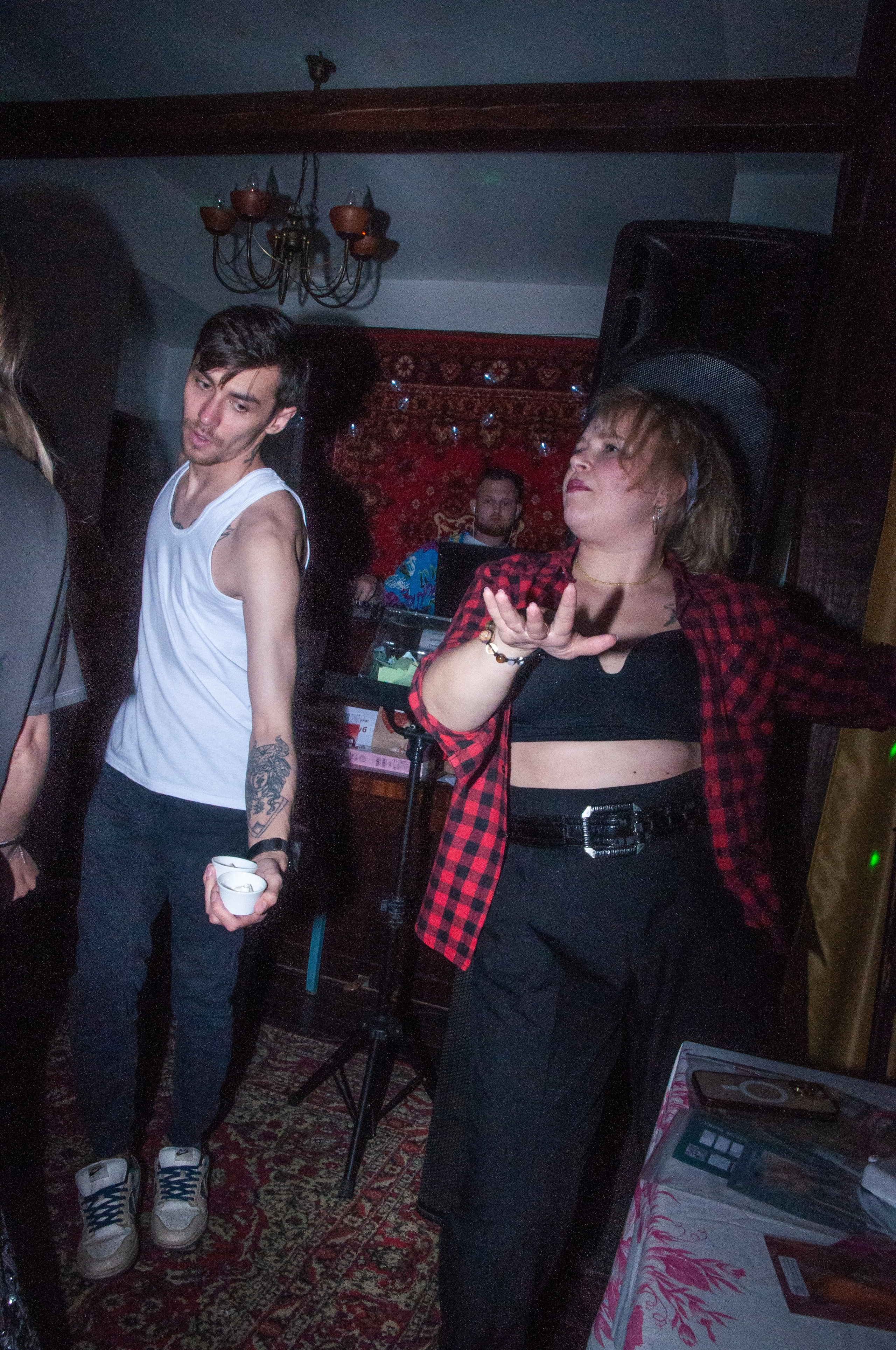 Вечеринка 90-тые. Фотограф Катя Щербина