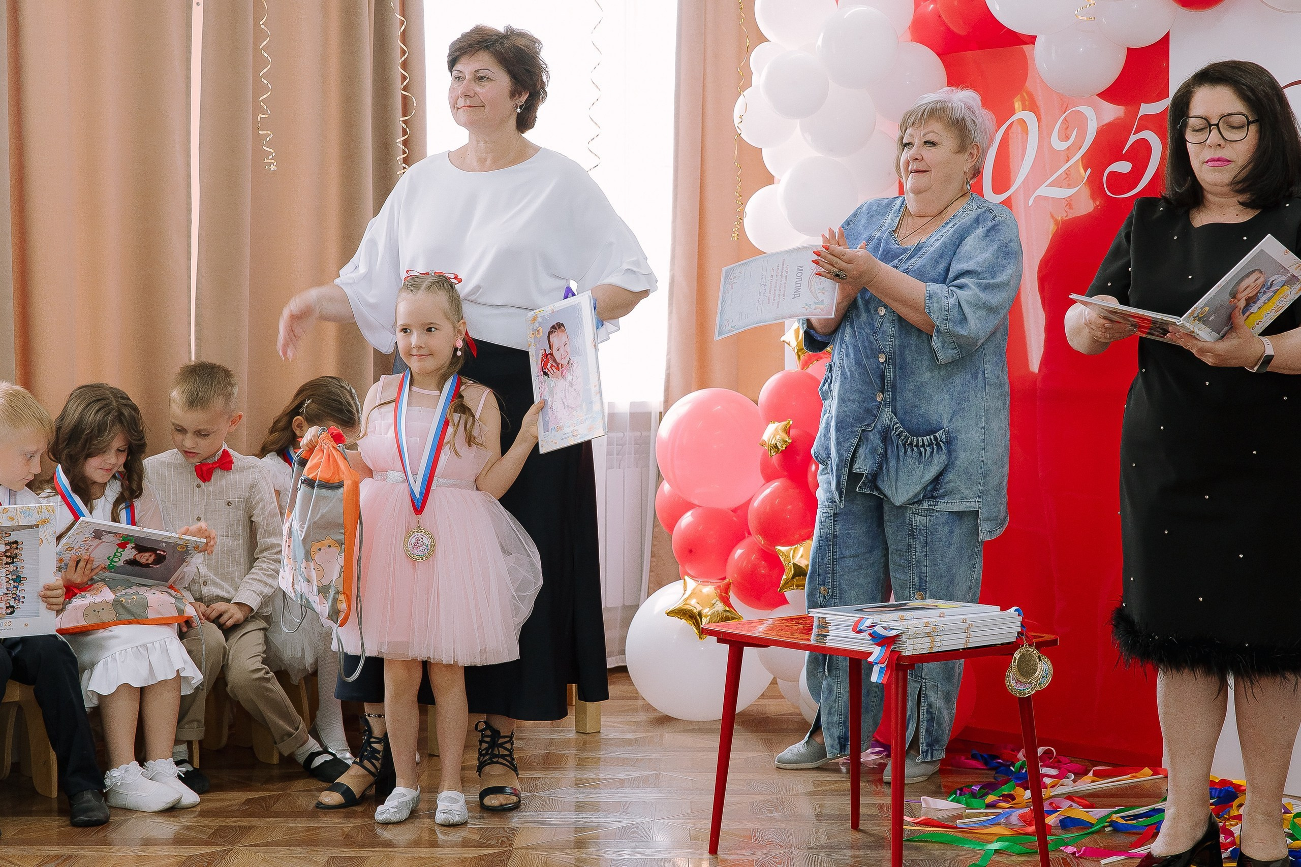 Выпускной в ДС 26. Выпускные альбомы Натальи Бутко: Новороссийск, Анапа, Геленджик