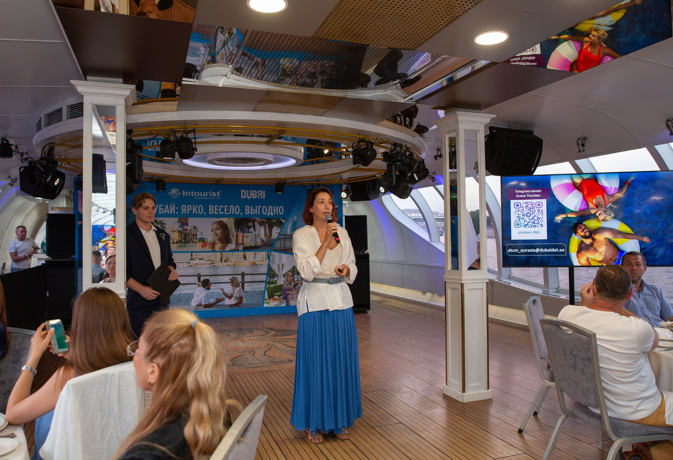 Dubai Vibes Intourist Cruise Party. Семейный и детский фотограф Анна Петракова