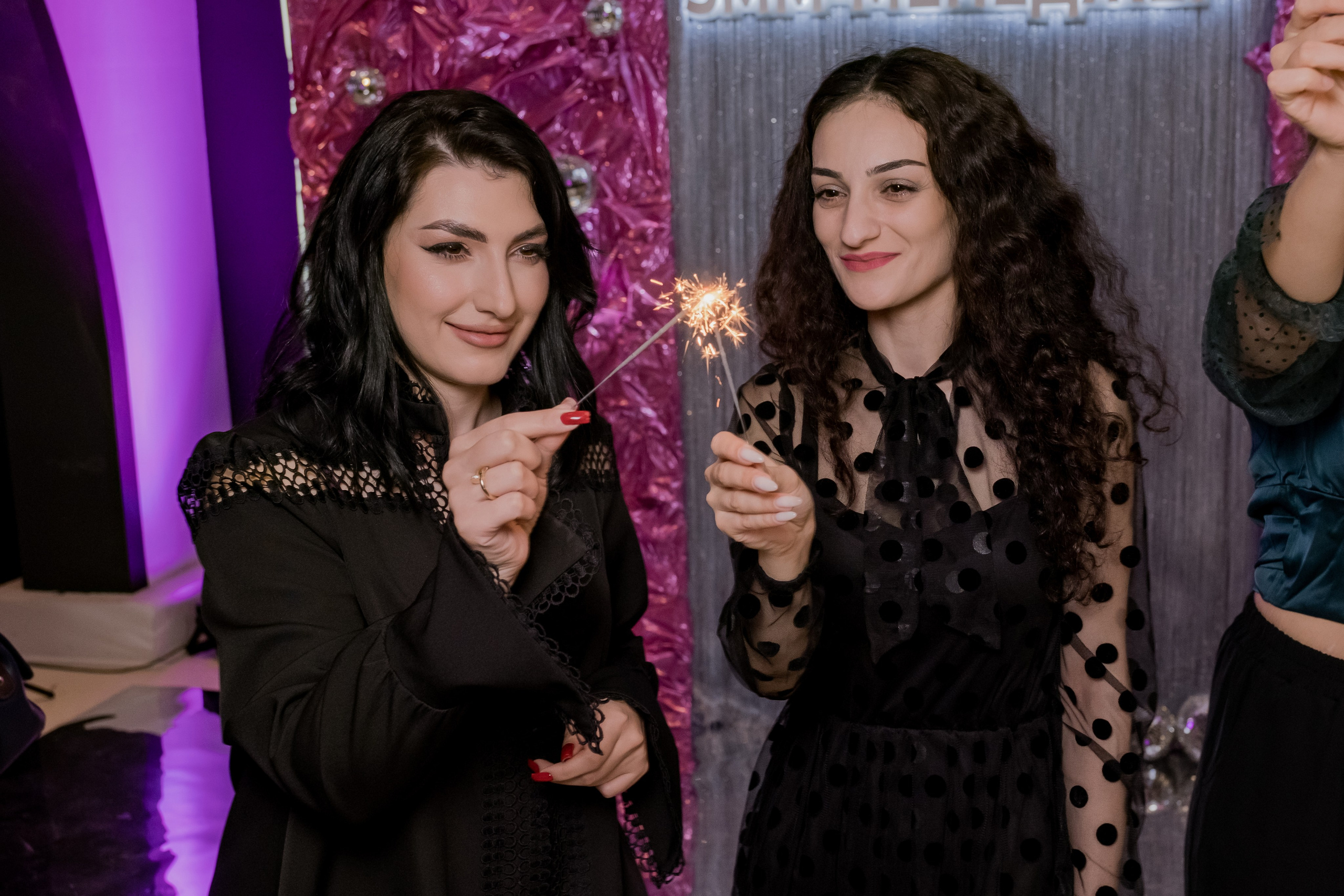 Выпускной онлайн-школы Шушанны Исраелян совместно с Анной Горбуновой. Репортажный фотограф Анастасия Ащепкова