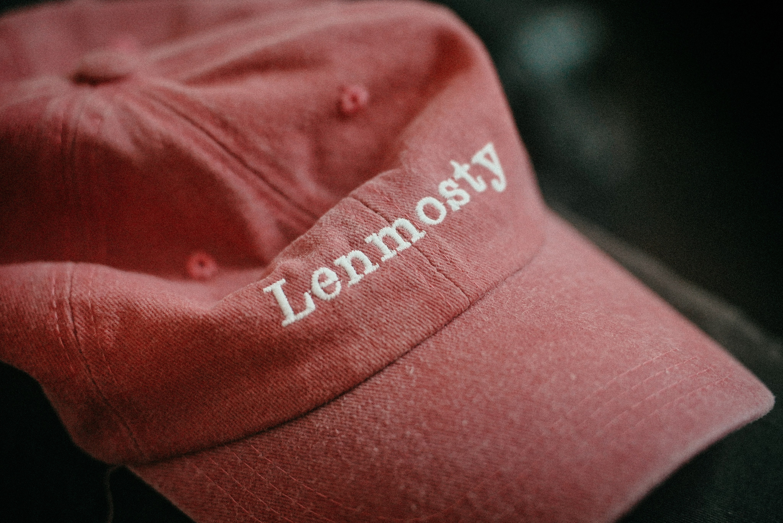 LENMOSTY 2025