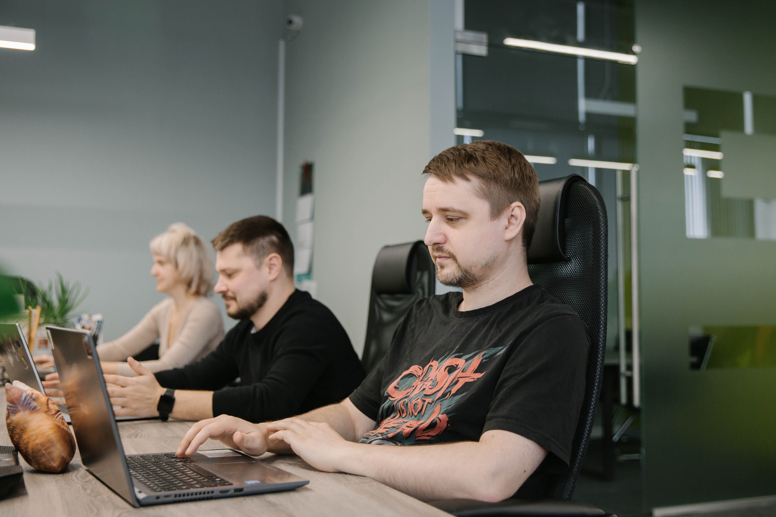 Офисный вайб. Фотоархив giper.fm