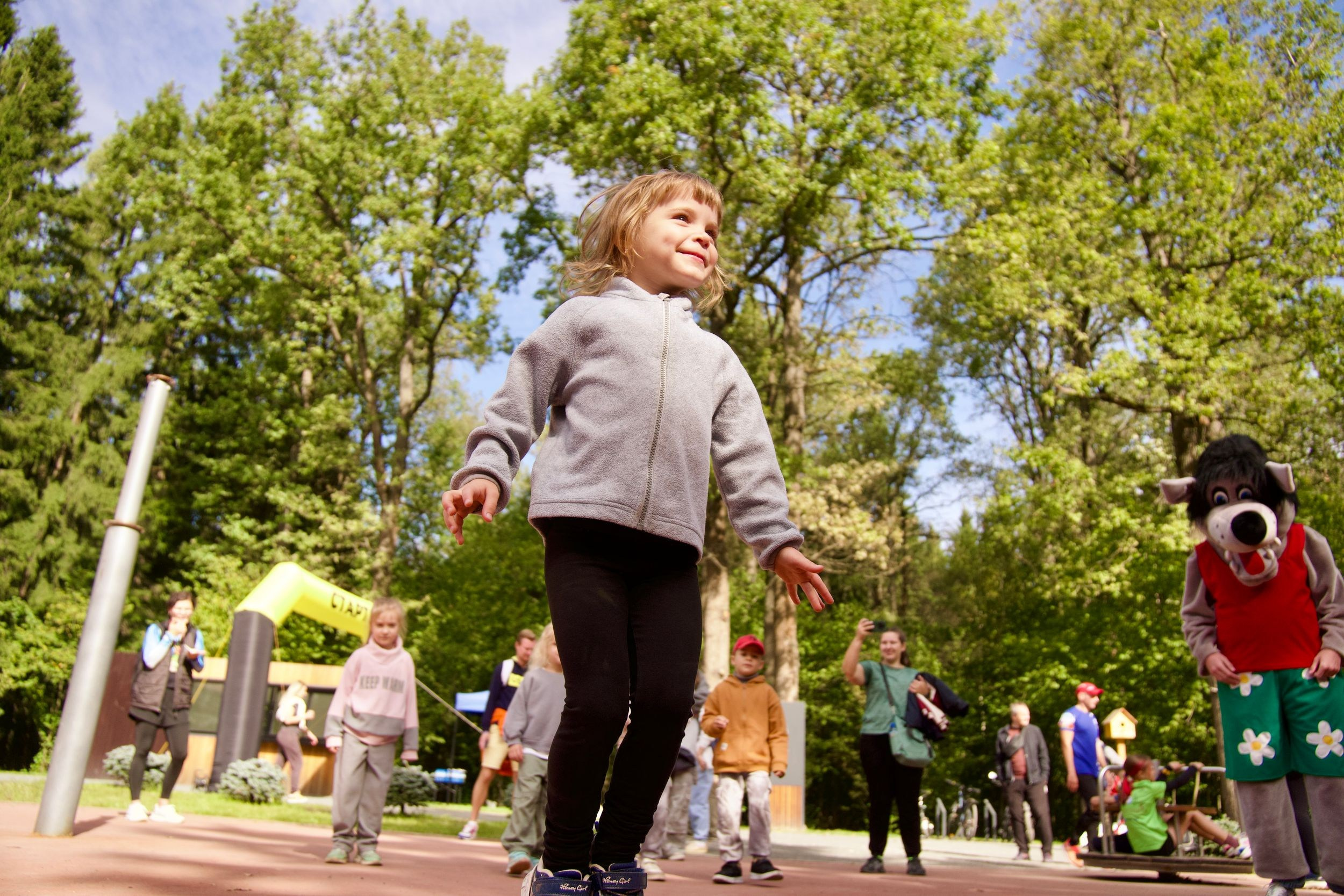 Забег в парке «Дубки». Кафе «БЕЛКА НАШЕПТАЛА». Ну оооочень концептуальное кафе