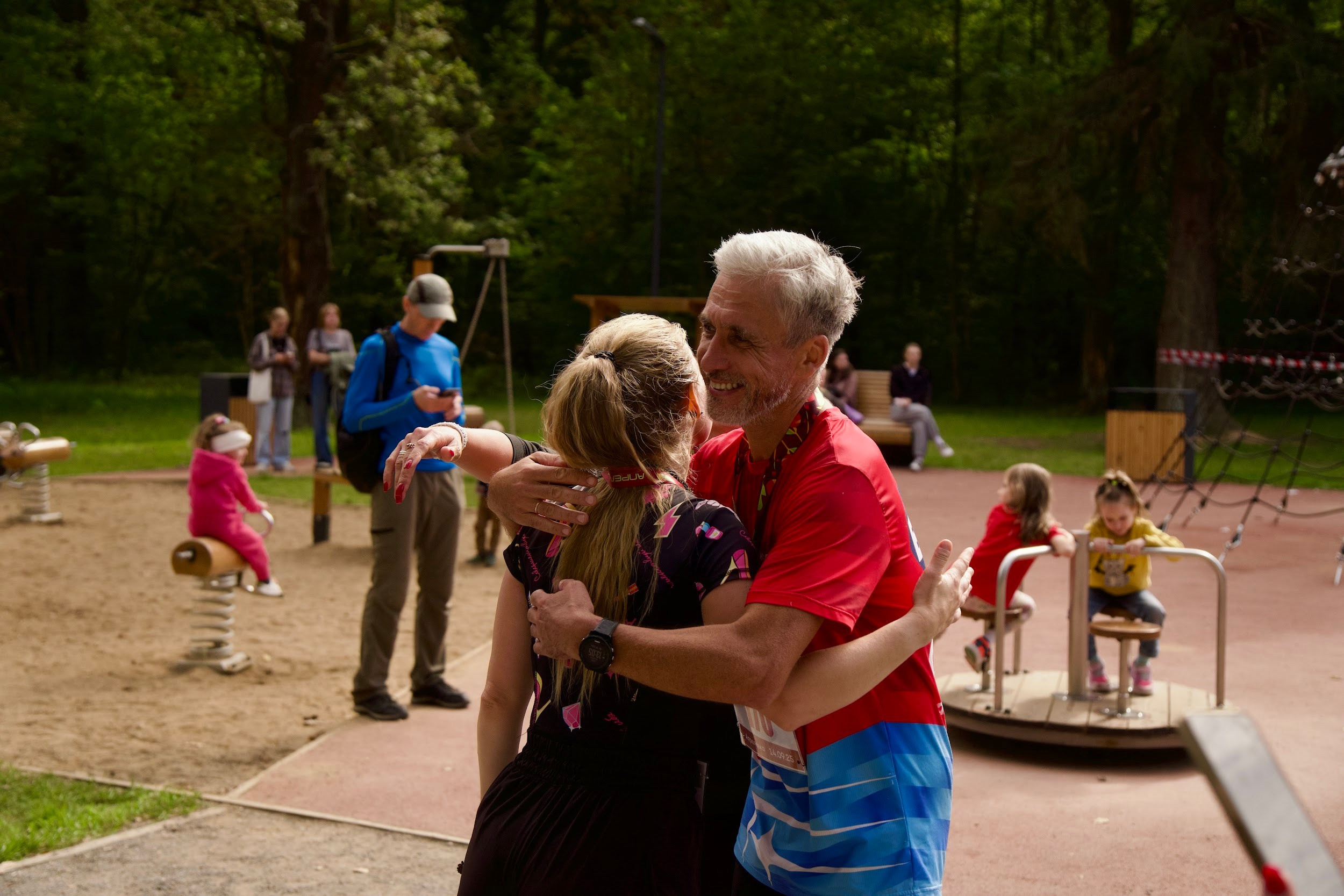 Забег в парке «Дубки». Кафе «БЕЛКА НАШЕПТАЛА». Ну оооочень концептуальное кафе