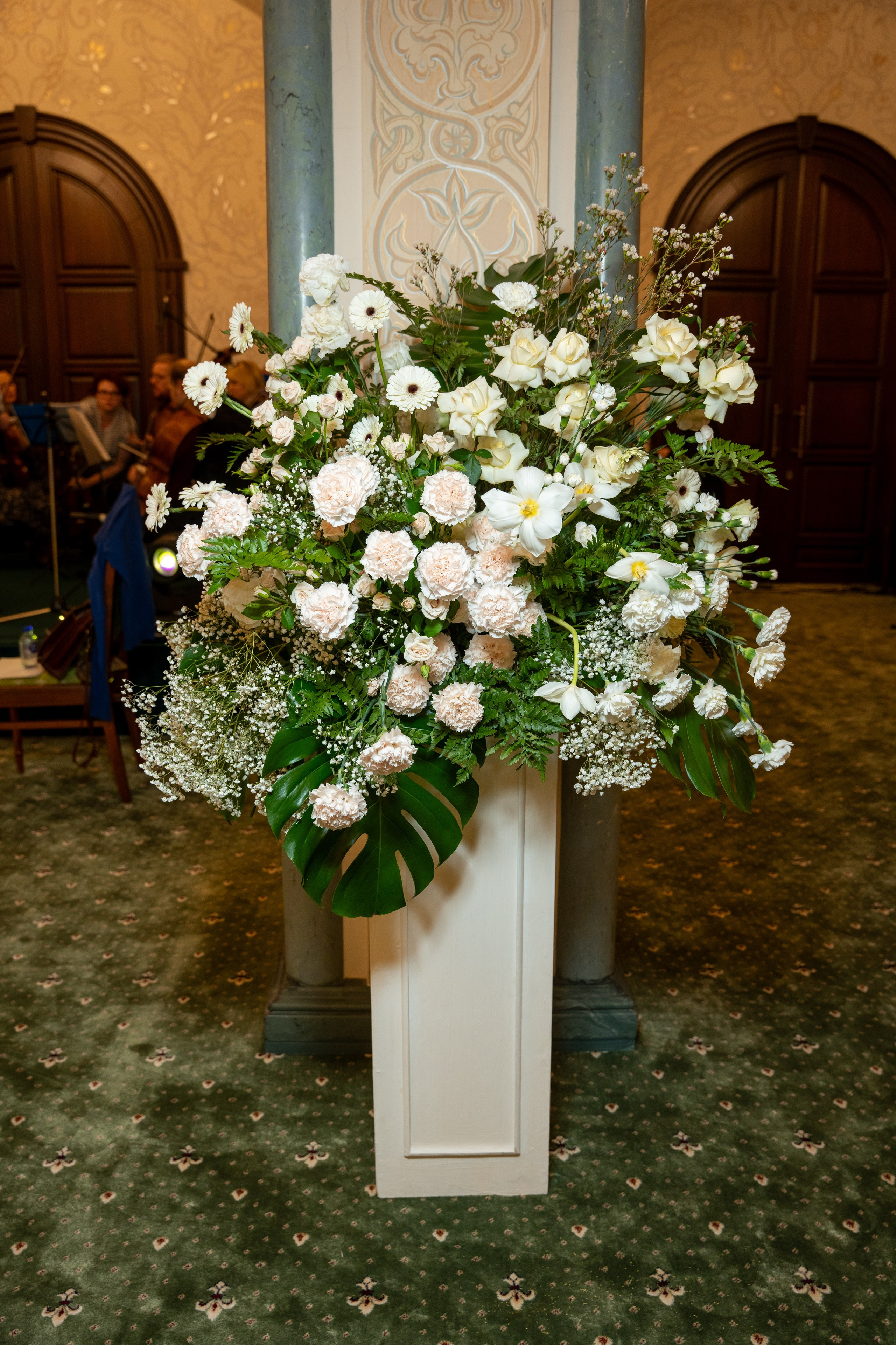 Всемирный русский национальный собор. Kirillova Studio — мастерская декора и событий Юли Кирилловой