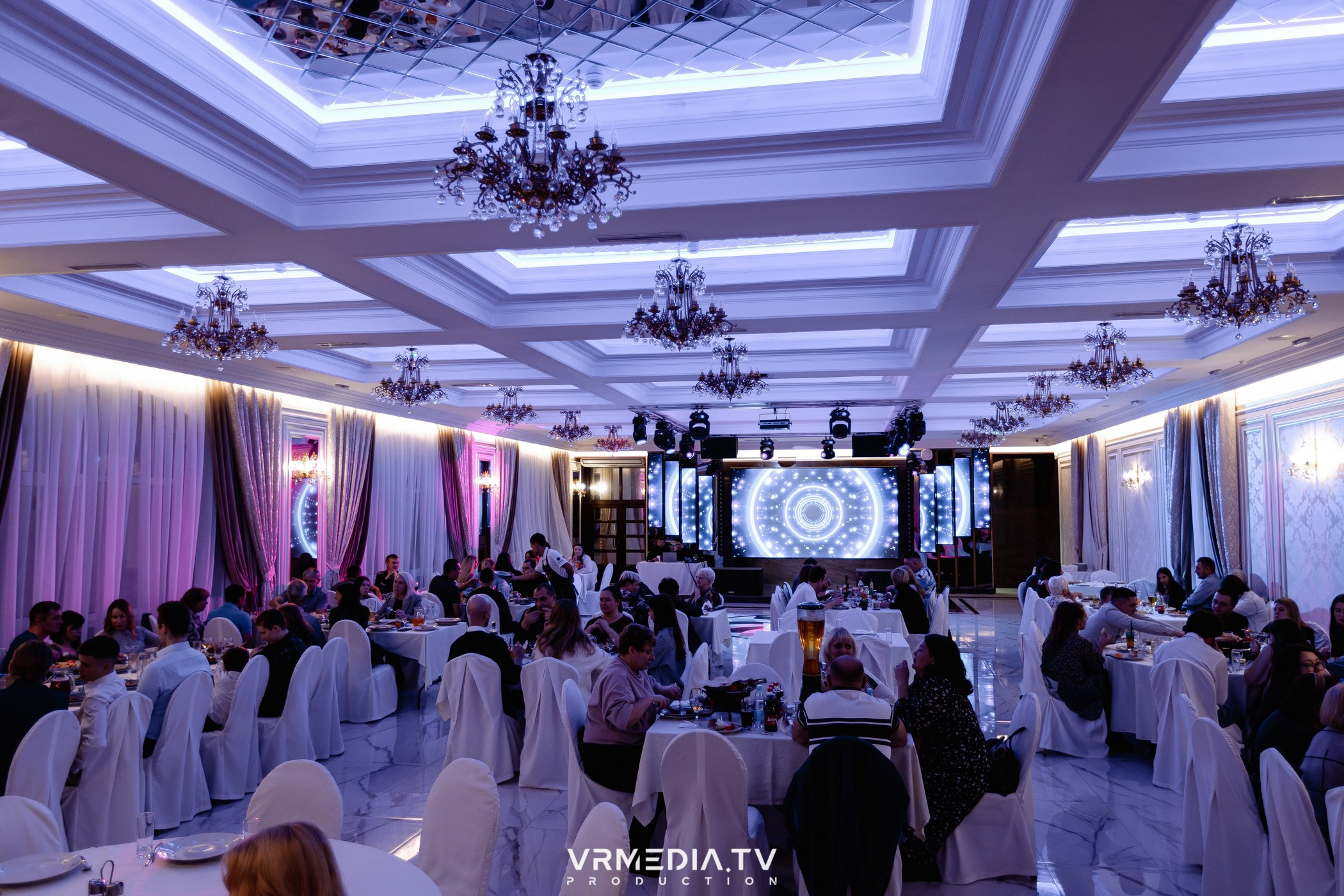 Выходные в ресторане «Лазурный берег»