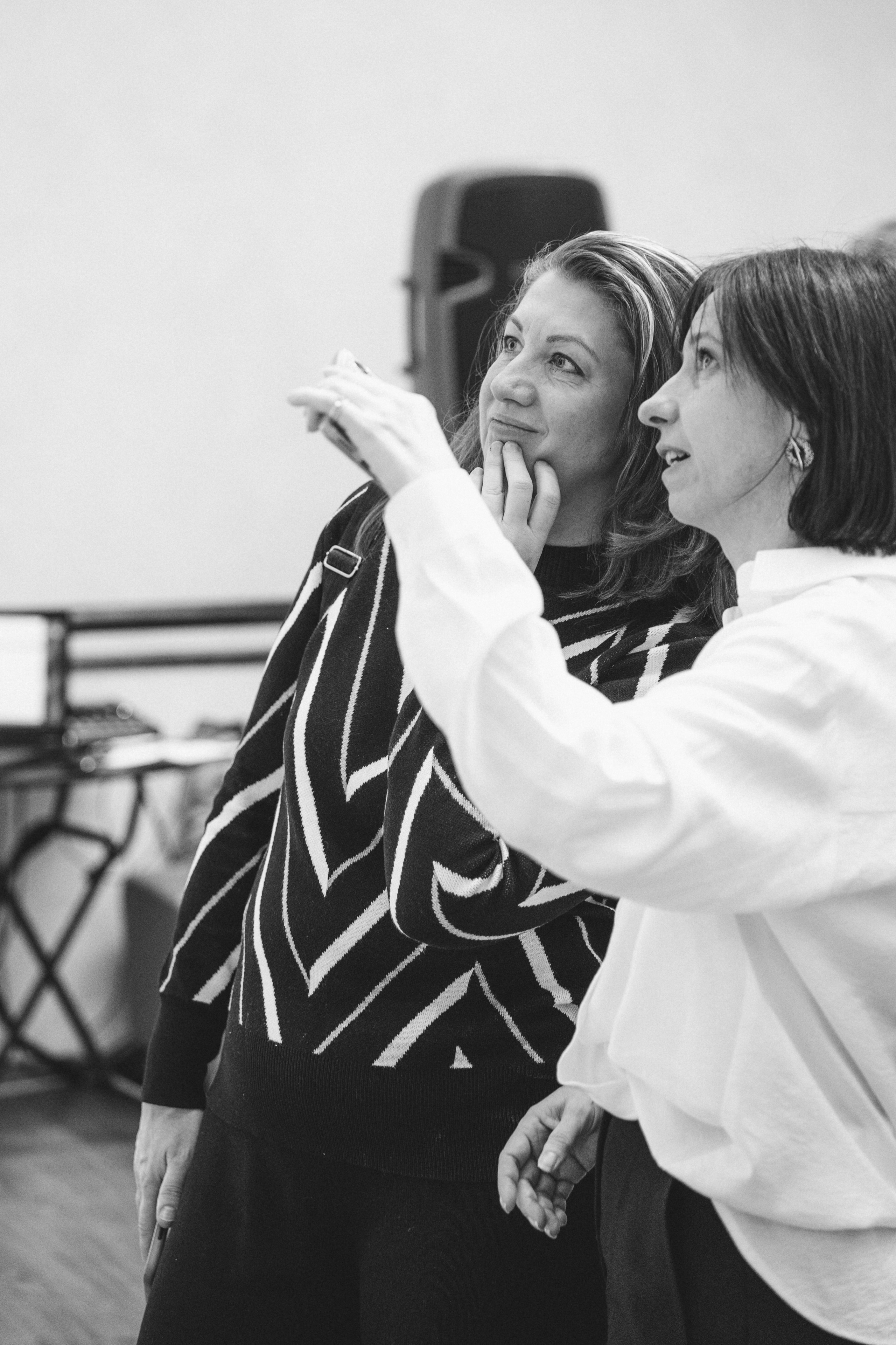 Открытие выставочного проекта «Я + Искусство = ЮГРА». Лайфстайл фотограф в Ханты-Мансийске Мария Шишкина