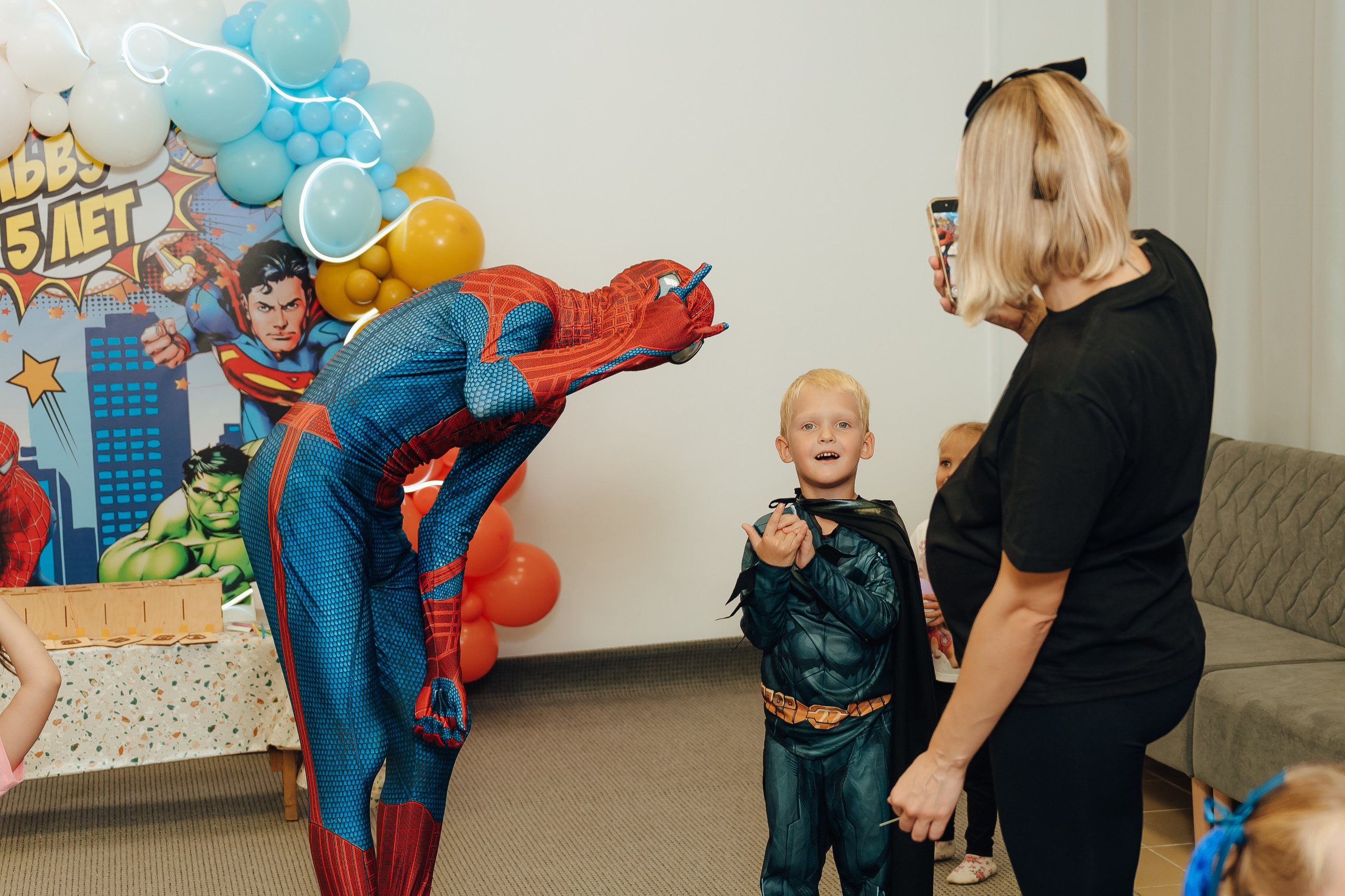 Праздник Льва в Мультифокс. Детский и семейный фотограф Катерина Мишина
