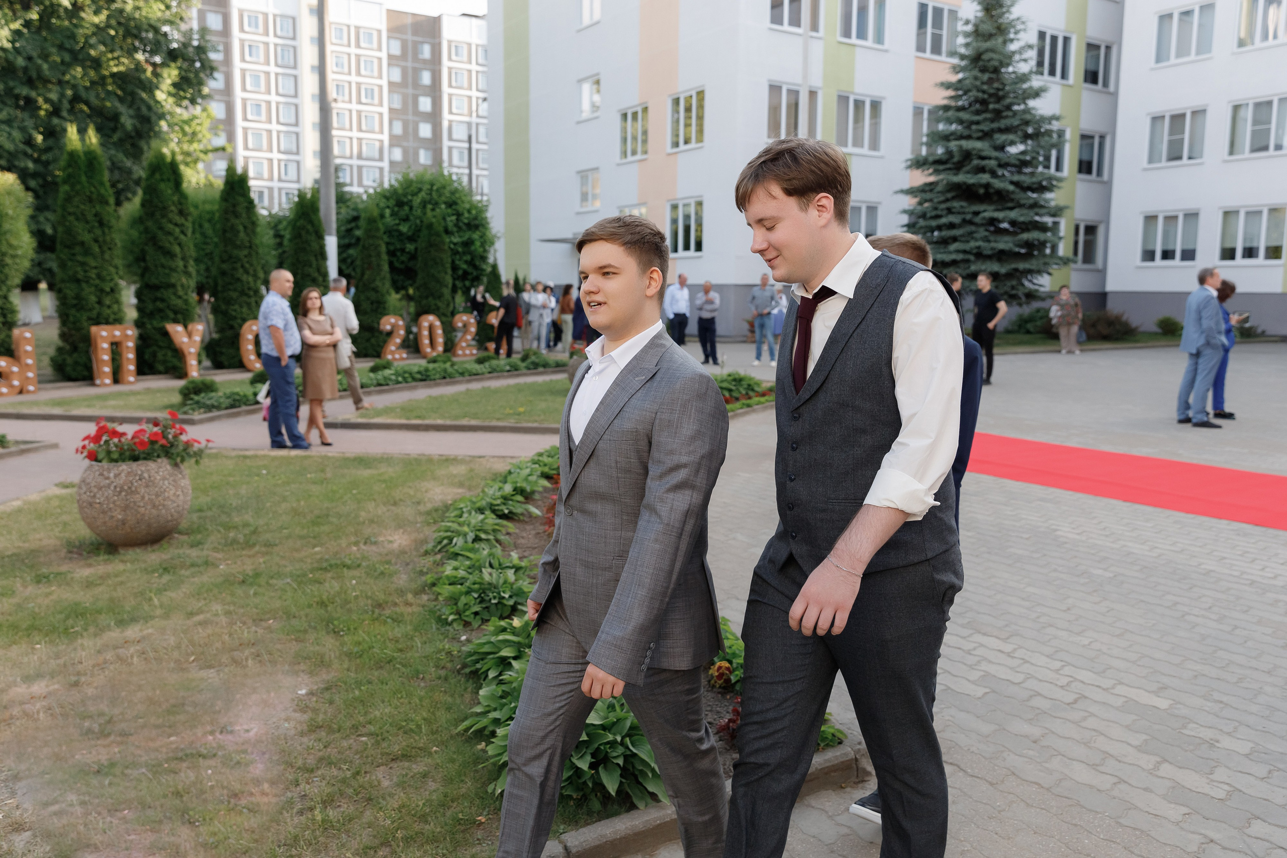 Школьный выпускной 2023 год в Минске. Свадебный фотограф в Минске/Беларуси Сергей Спиридонов