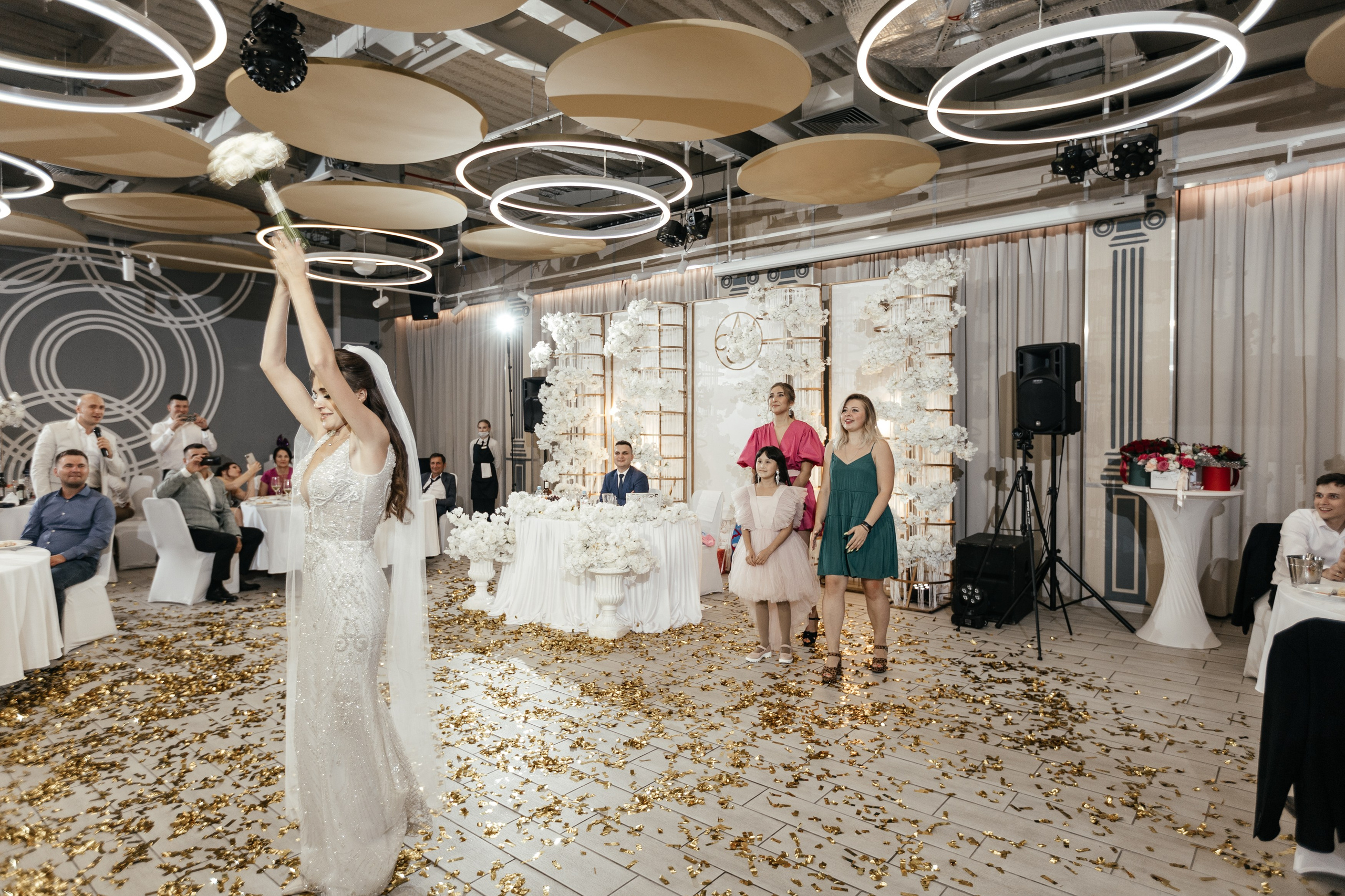 Свадебный фотограф Уфа — Руслан ГабдлисламовЖивые эмоции, красивые кадры, воспоминания на всю жизнь.Работаю по всей Республике Башкортоста. Свадебный фотограф Уфа Руслан Габдлисламов