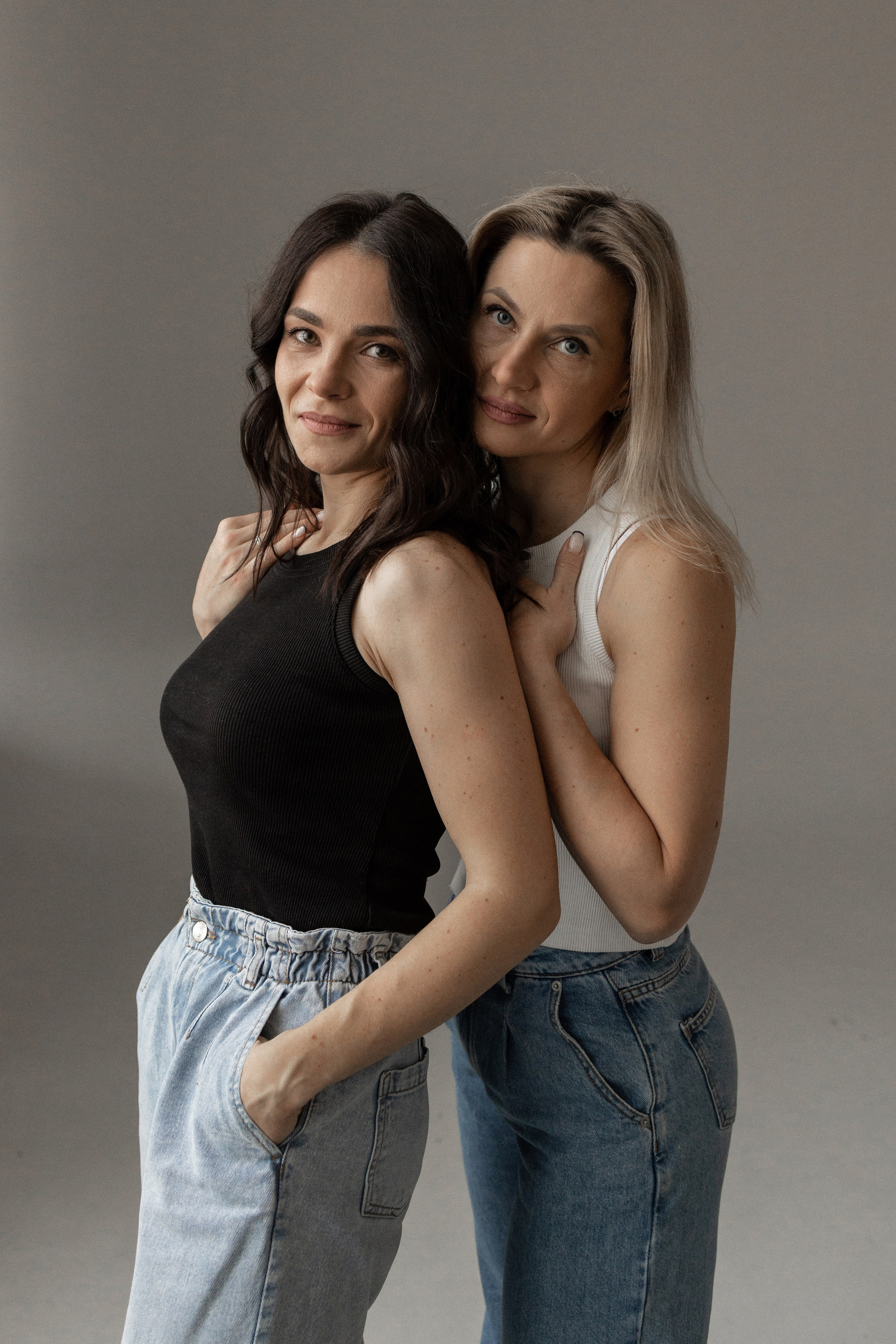 Сестры Даша и Таня. Портретный фотограф Дорошко Анастасия