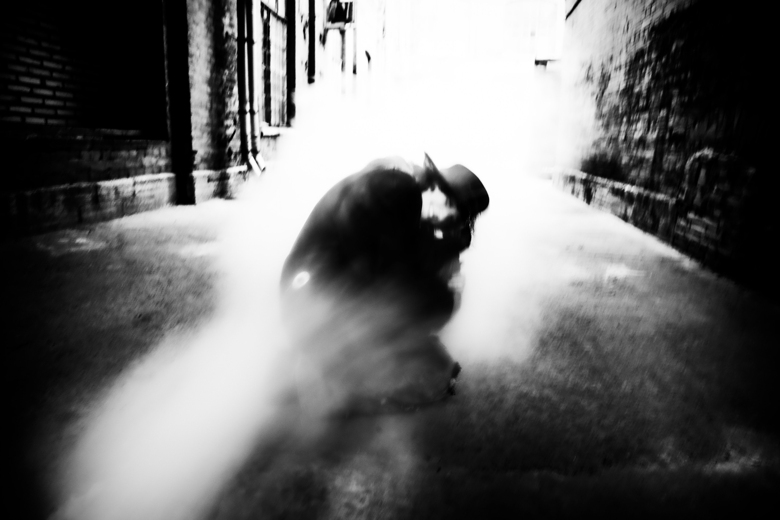 УЛИЧНЫЙ ВОРКШОП. Черно-белый фотограф Дмитрий Пчелкин