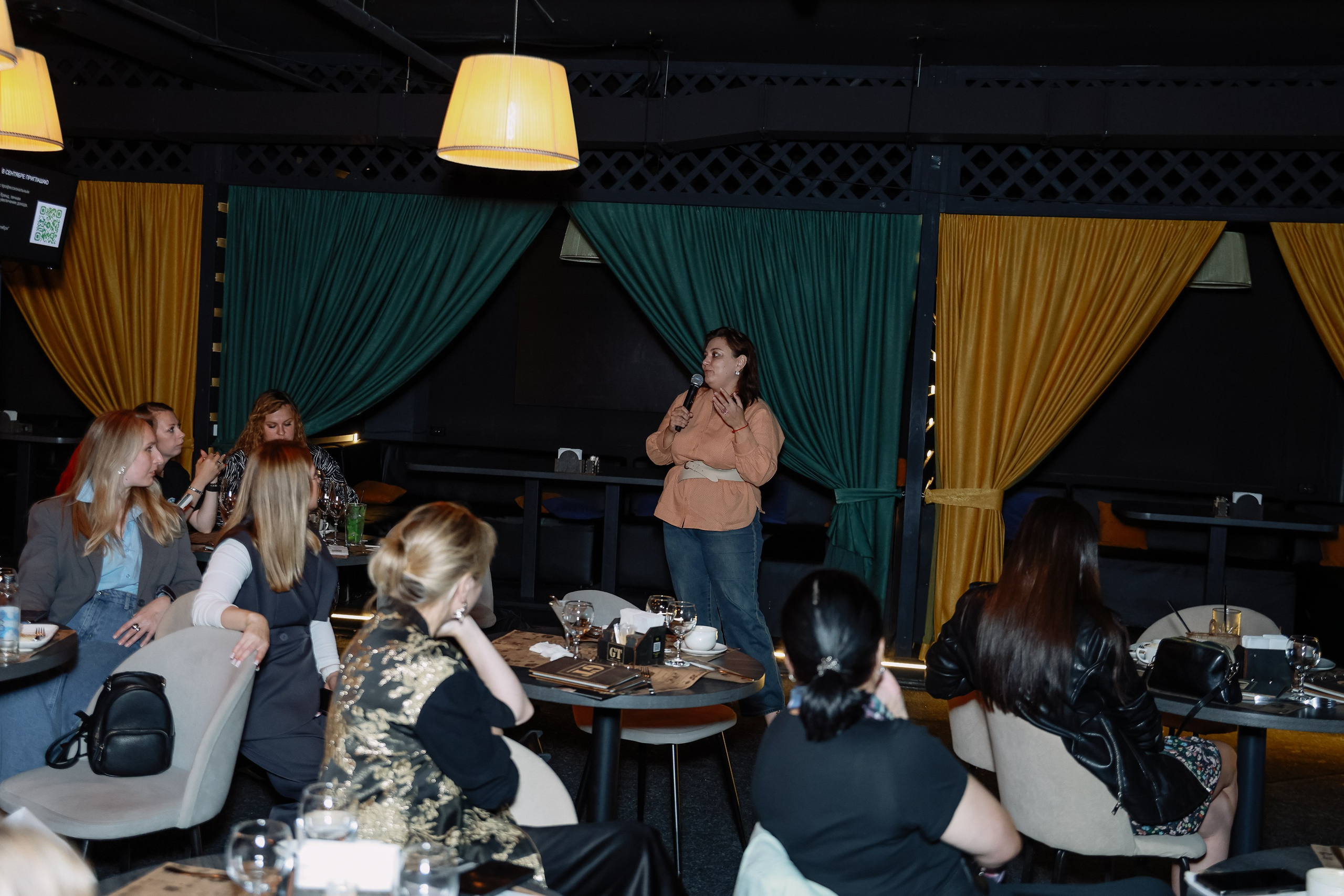 Красивый бизнес в Tomson. Фотограф Юлия Мальцева