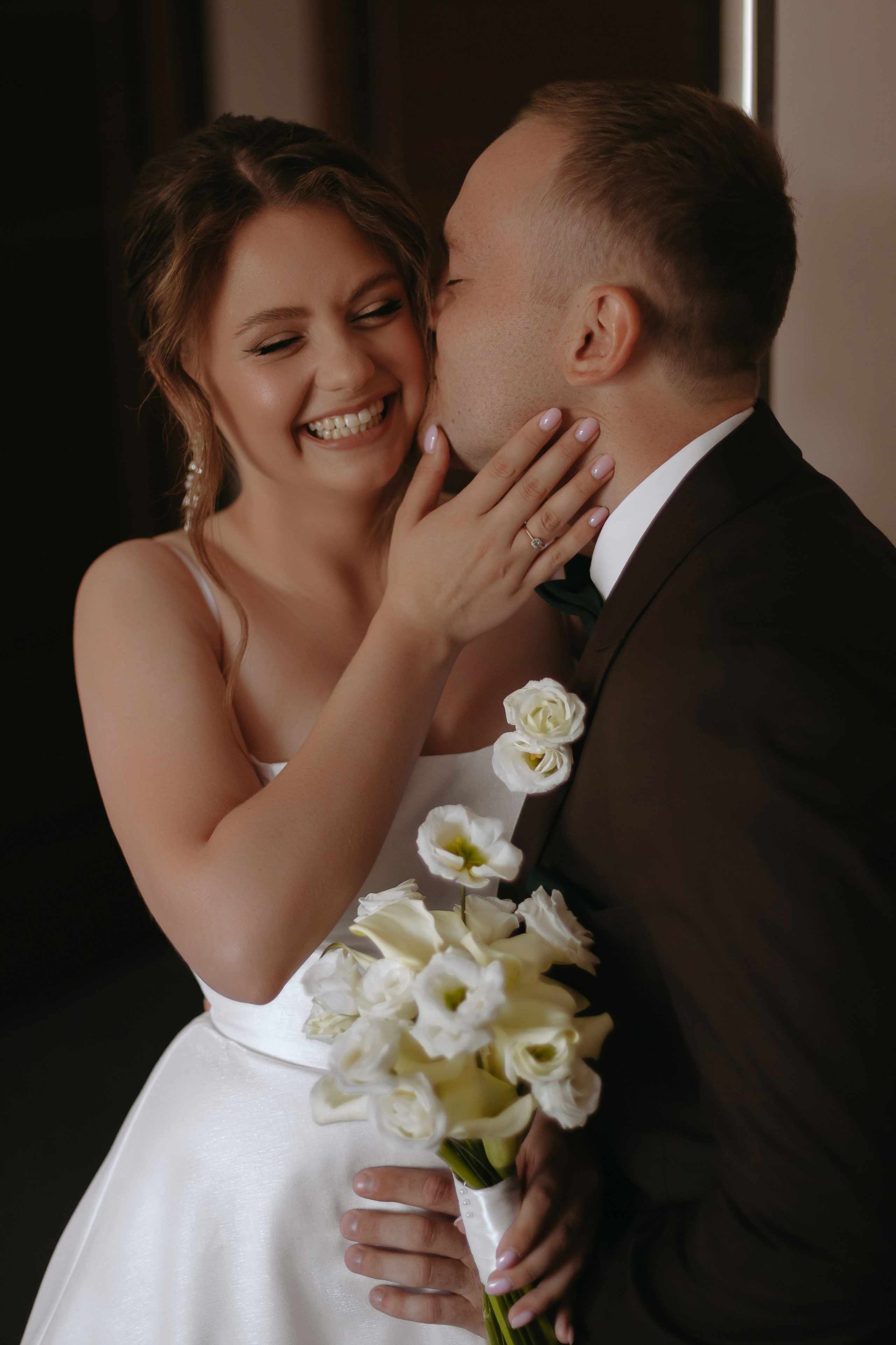 Я принёс тебе весну. Свадебный и семейный фотограф Арина Кулёва