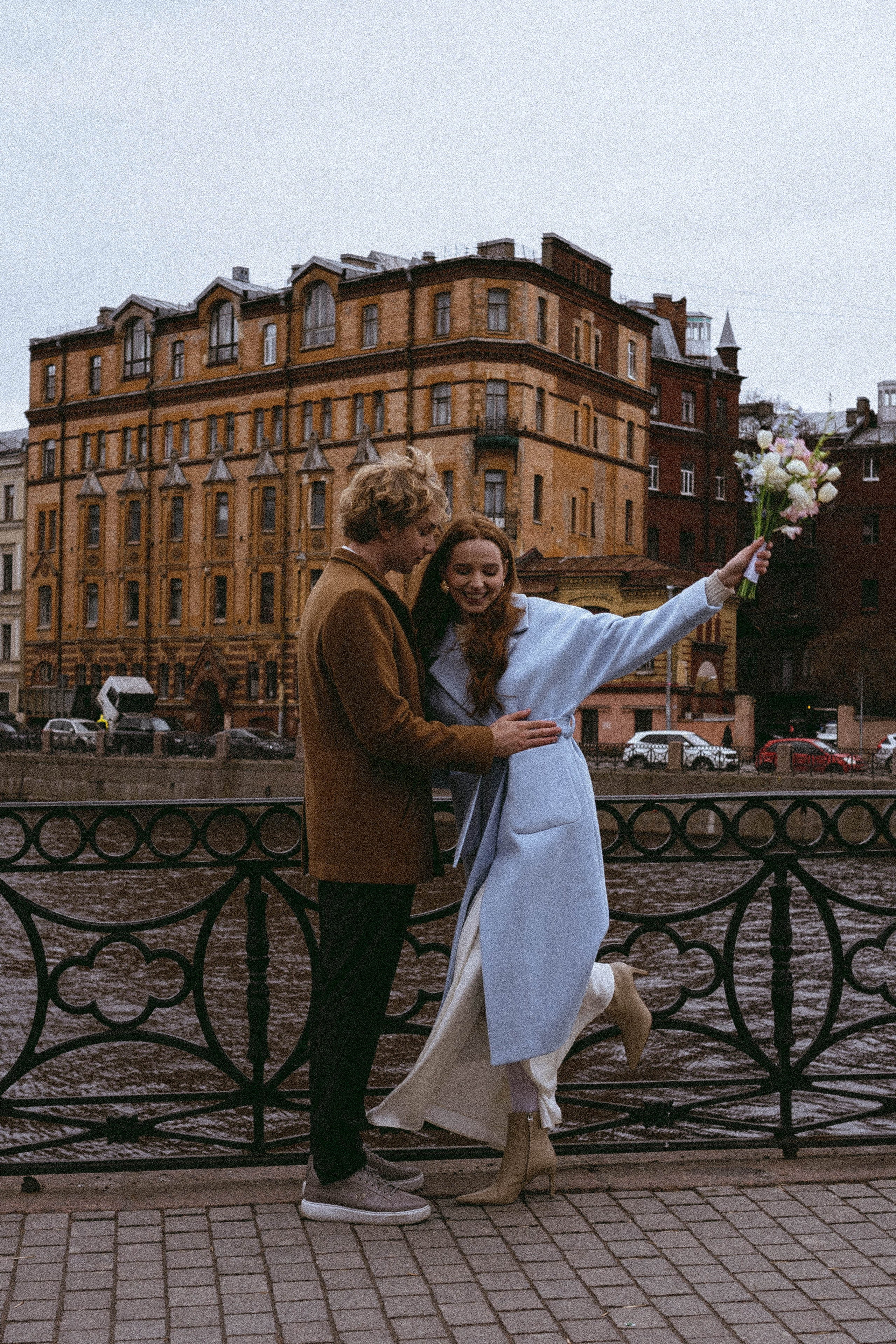 СВАДЕБНАЯ ПРОГУЛКА ПО ПЕТРОГРАДКЕ ВЕСНОЙ (ФОТОСЕССИИЯ ПАРЫ СВАДЕБНАЯ). Профессиональный фотограф, Санкт-Петербург — Виктория Богомолова