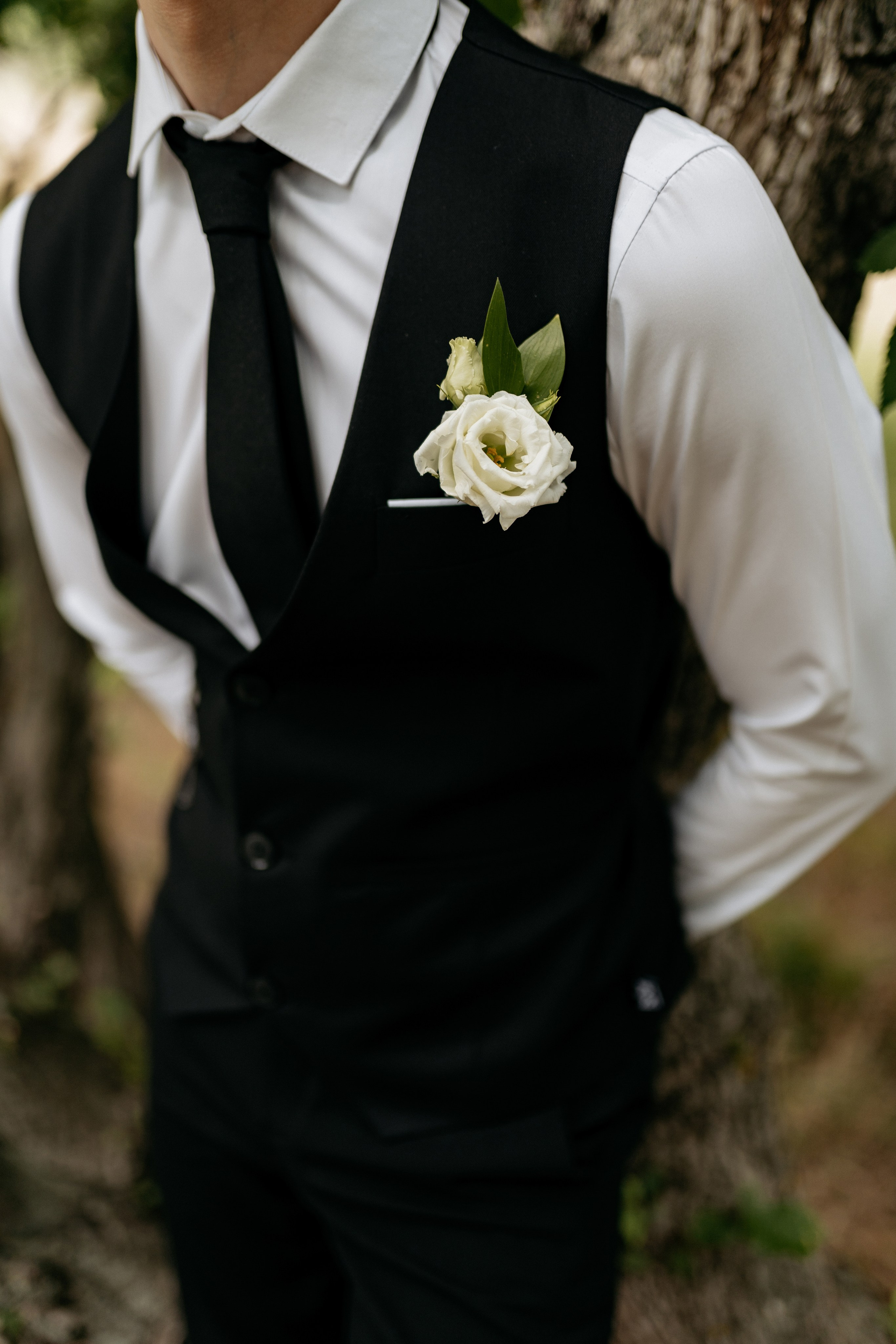 Свадебные фото среди скал Геленджика - работа лучшего фотографа региона