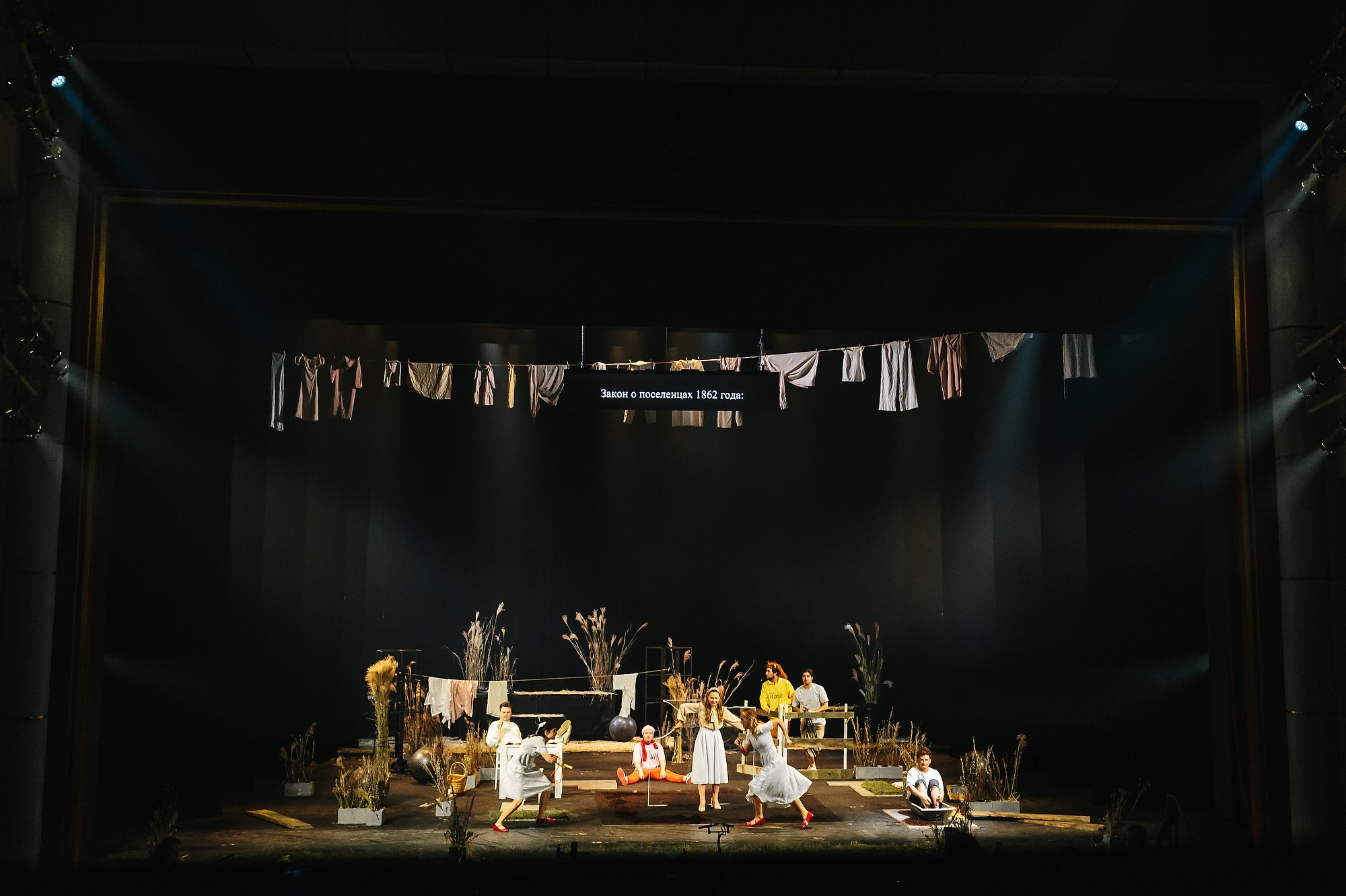 Спектакль Приглушенные голоса в Театре Академии танца Б. Эйфмана (+репетиция). Семейный и портретный фотограф в Санкт-Петербурге Андрей Воробьев