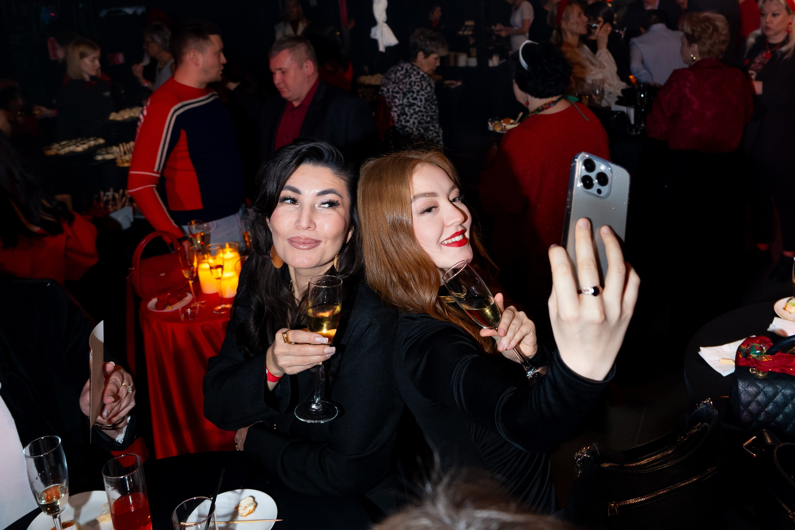 Новогодний корпоратив Совкомбанк 2025. Фотограф в Екатеринбурге Юрий Кутаев