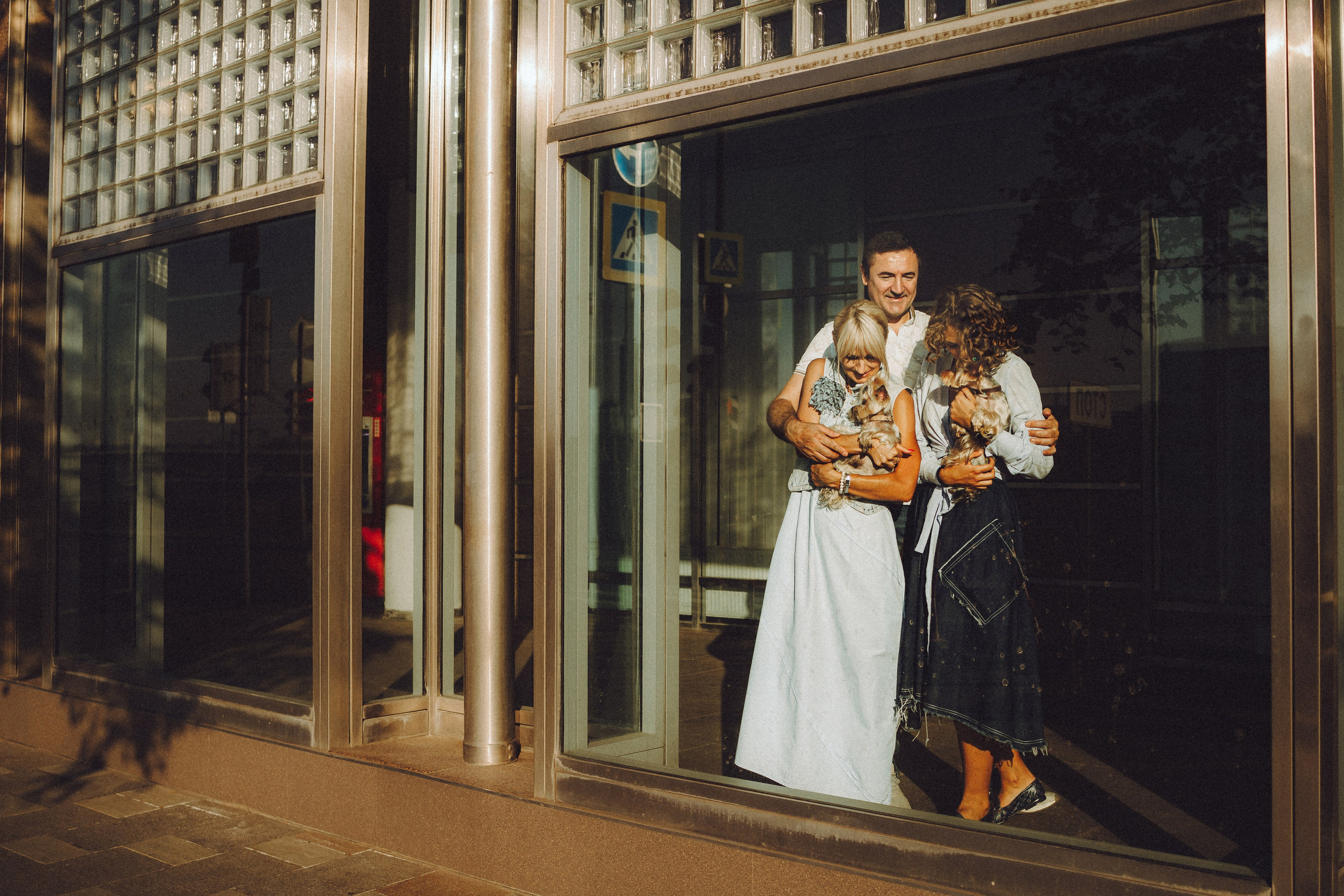 Дженни, Оливия и их семья