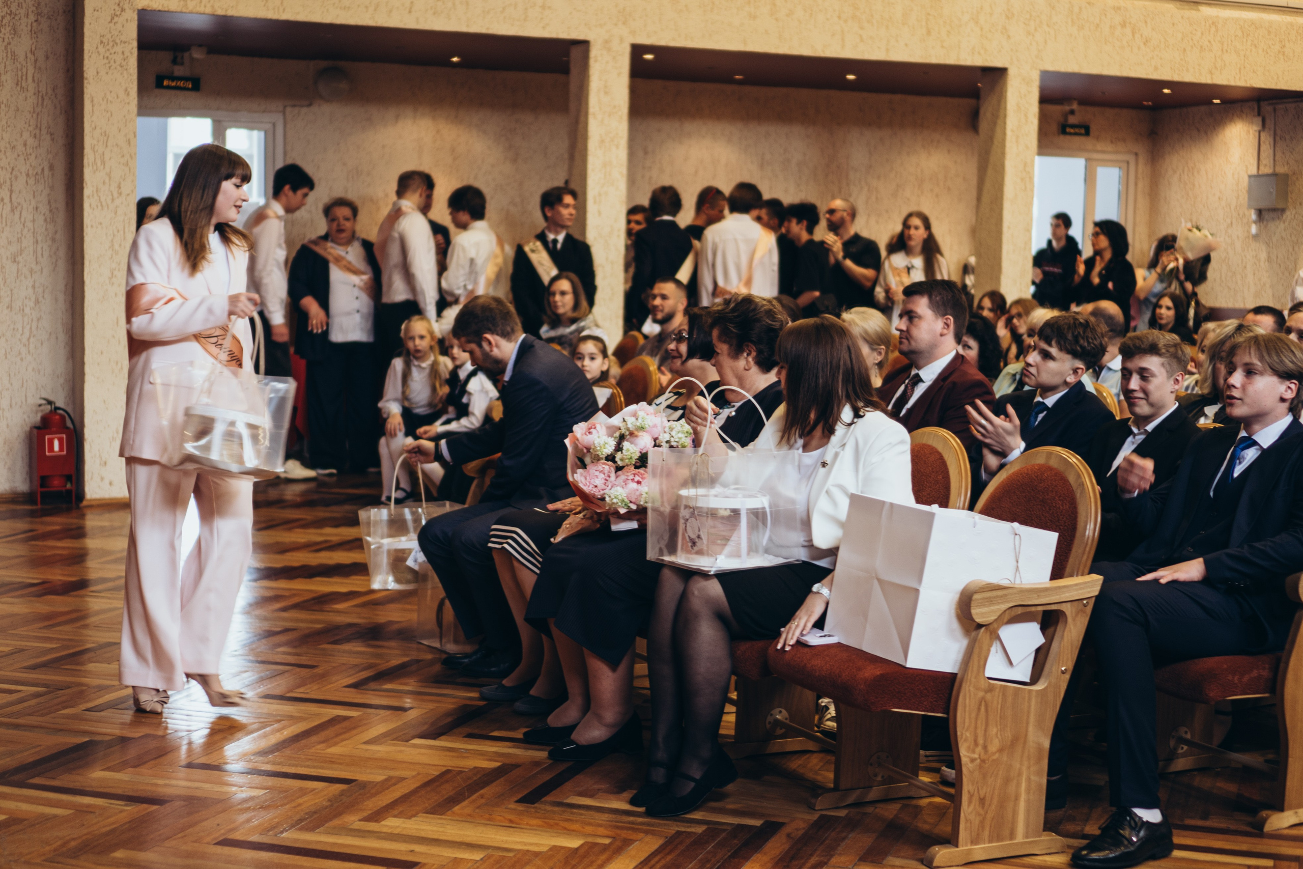 ПОСЛЕДНИЙ ЗВОНОК. Профессиональный фотограф, Санкт-Петербург — Виктория Богомолова
